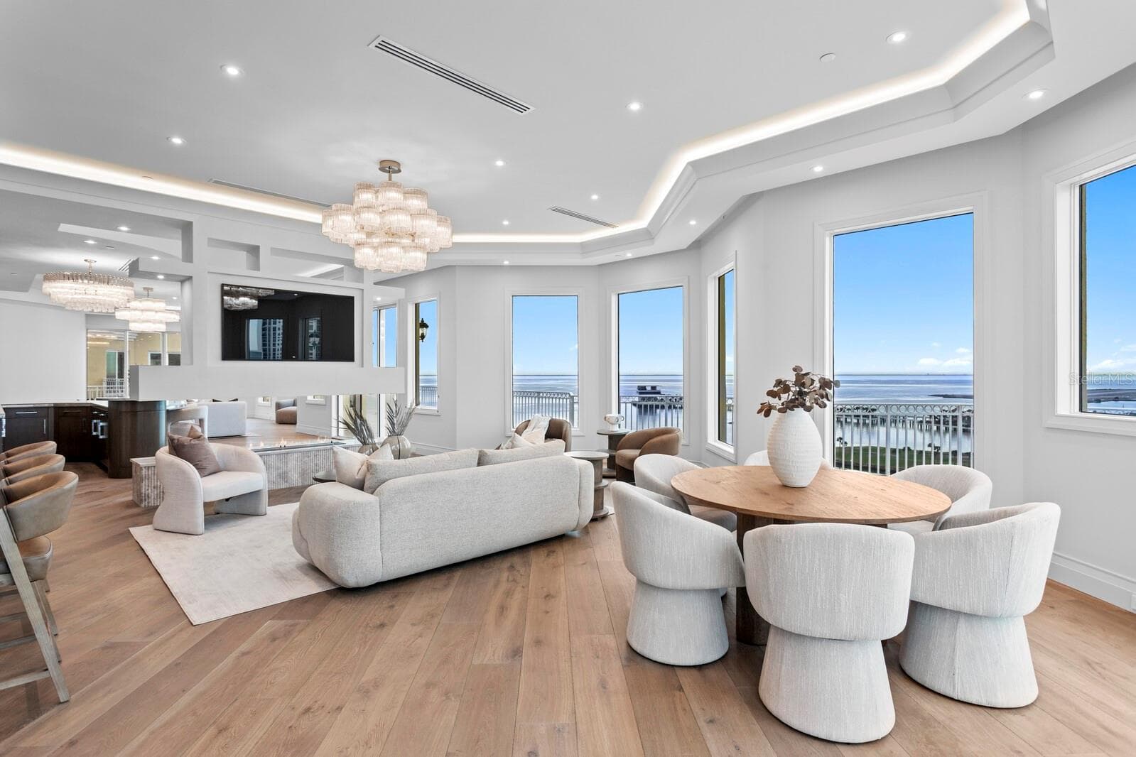 Condominium at 555 5TH AVE NE #PH1, ST PETERSBURG, photo 19 of 52