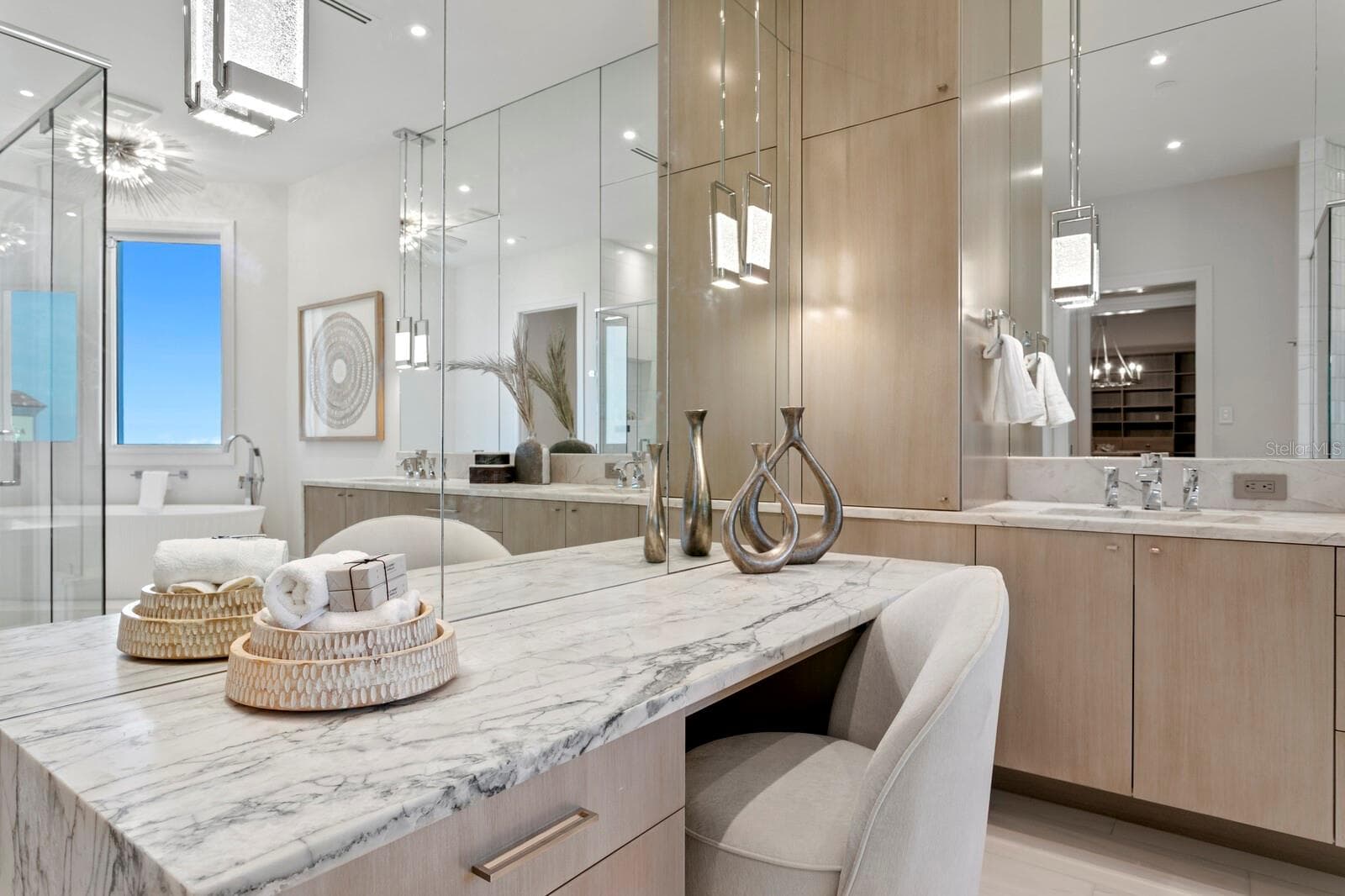 Condominium at 555 5TH AVE NE #PH1, ST PETERSBURG, photo 26 of 52