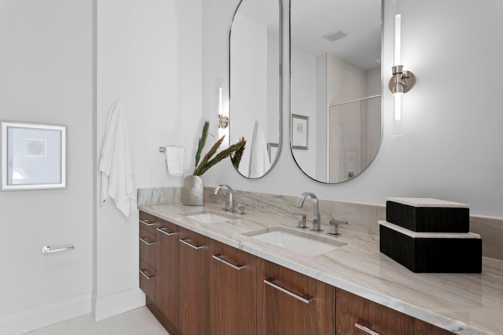Condominium at 555 5TH AVE NE #PH1, ST PETERSBURG, photo 32 of 52