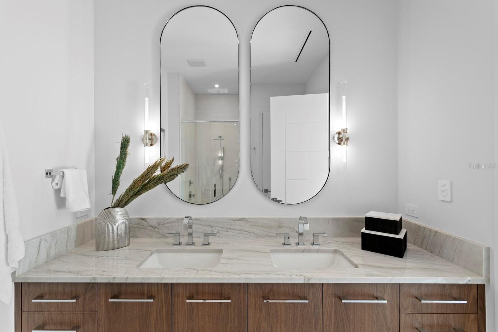 Condominium at 555 5TH AVE NE #PH1, ST PETERSBURG, photo 33 of 52