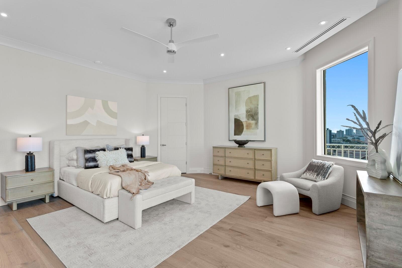 Condominium at 555 5TH AVE NE #PH1, ST PETERSBURG, photo 35 of 52