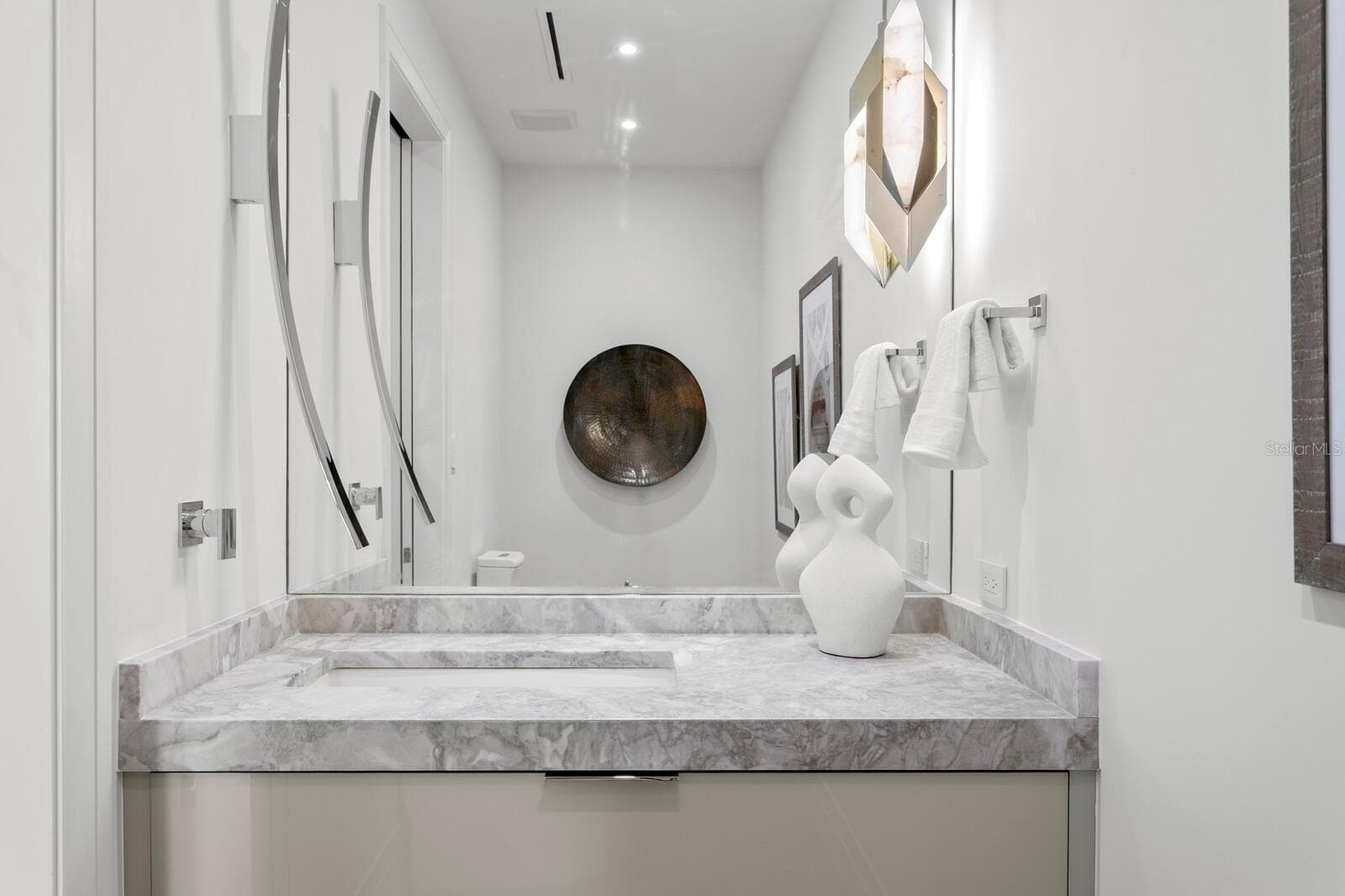 Condominium at 555 5TH AVE NE #PH1, ST PETERSBURG, photo 42 of 52