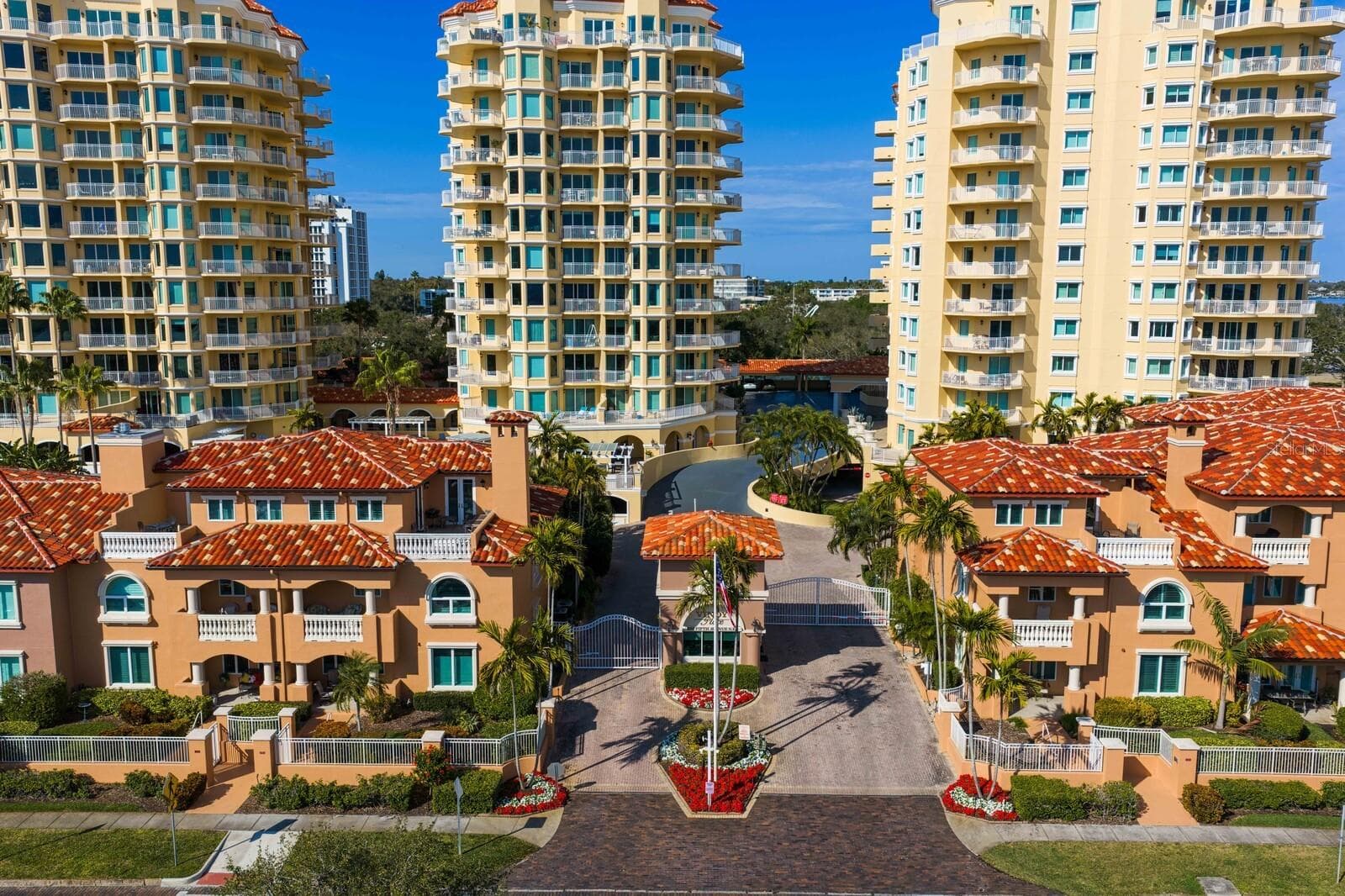 Condominium at 555 5TH AVE NE #PH1, ST PETERSBURG, photo 46 of 52