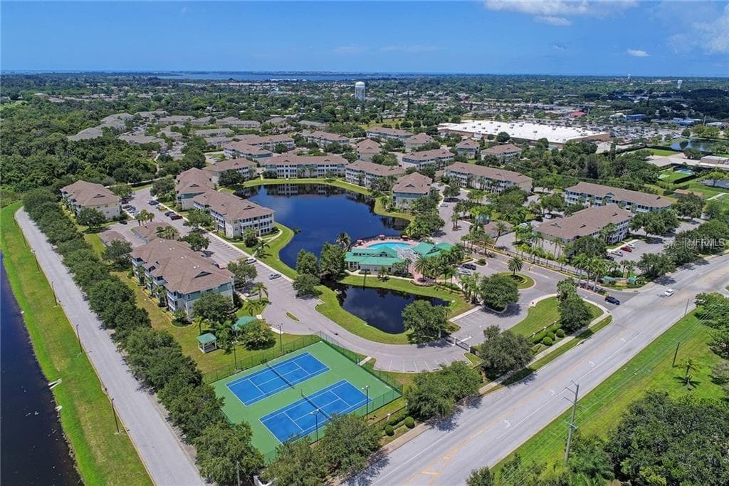 Condominium at 4802 51ST ST W #1417, BRADENTON, photo 31 of 36