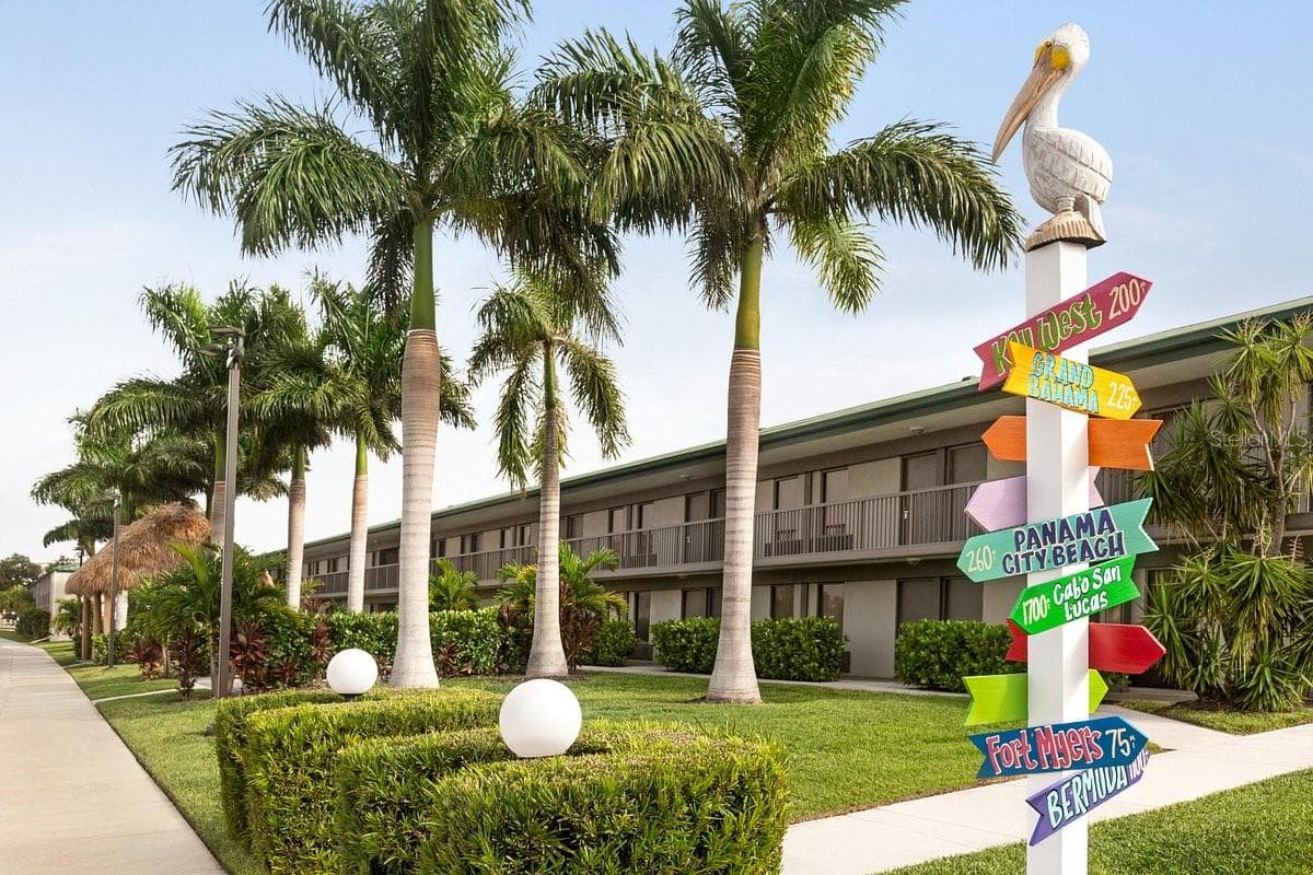 7150 N TAMIAMI TRL #S-623
