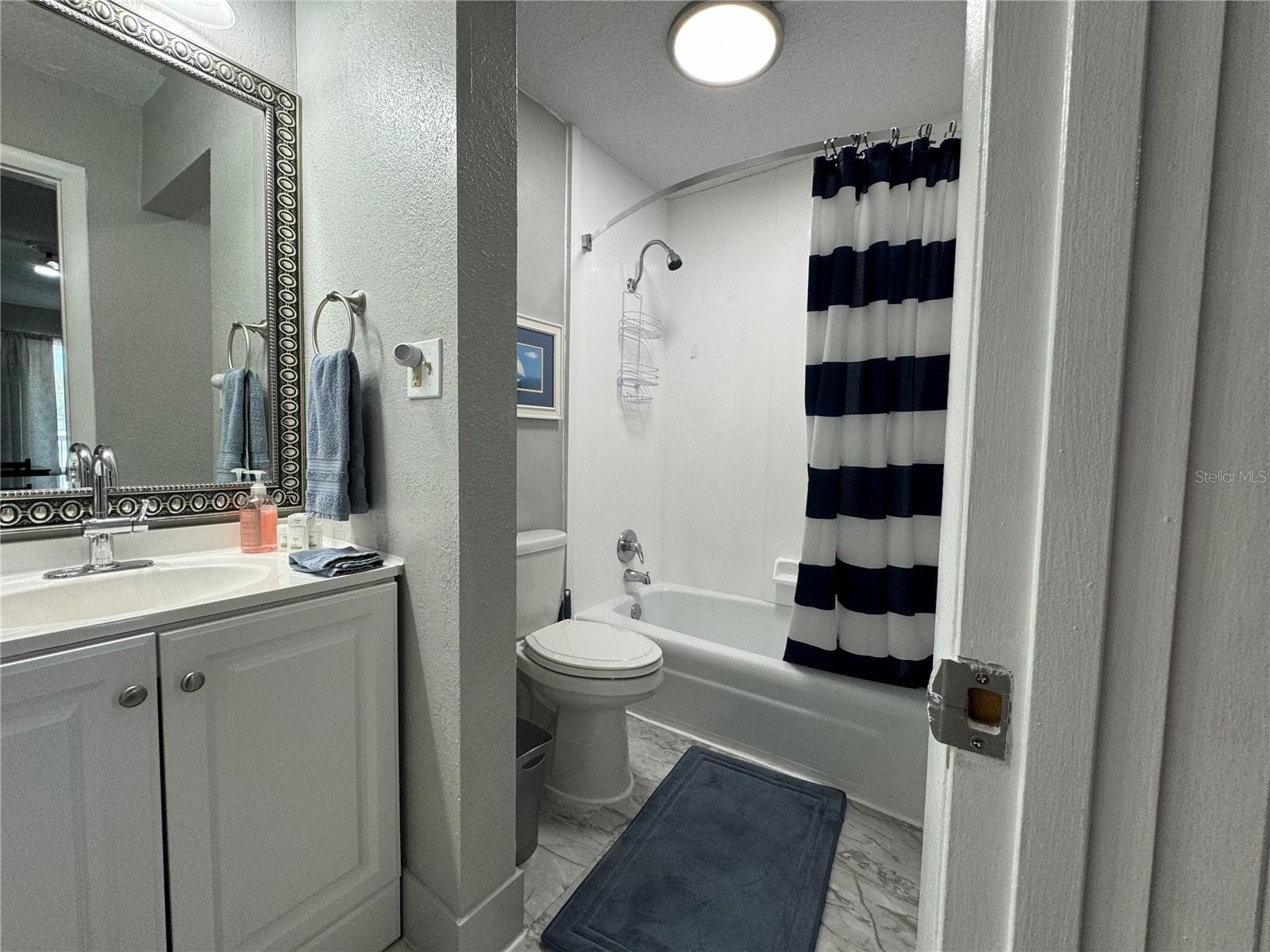 Condominium at 7150 N TAMIAMI TRL #S-623, SARASOTA, photo 8 of 33