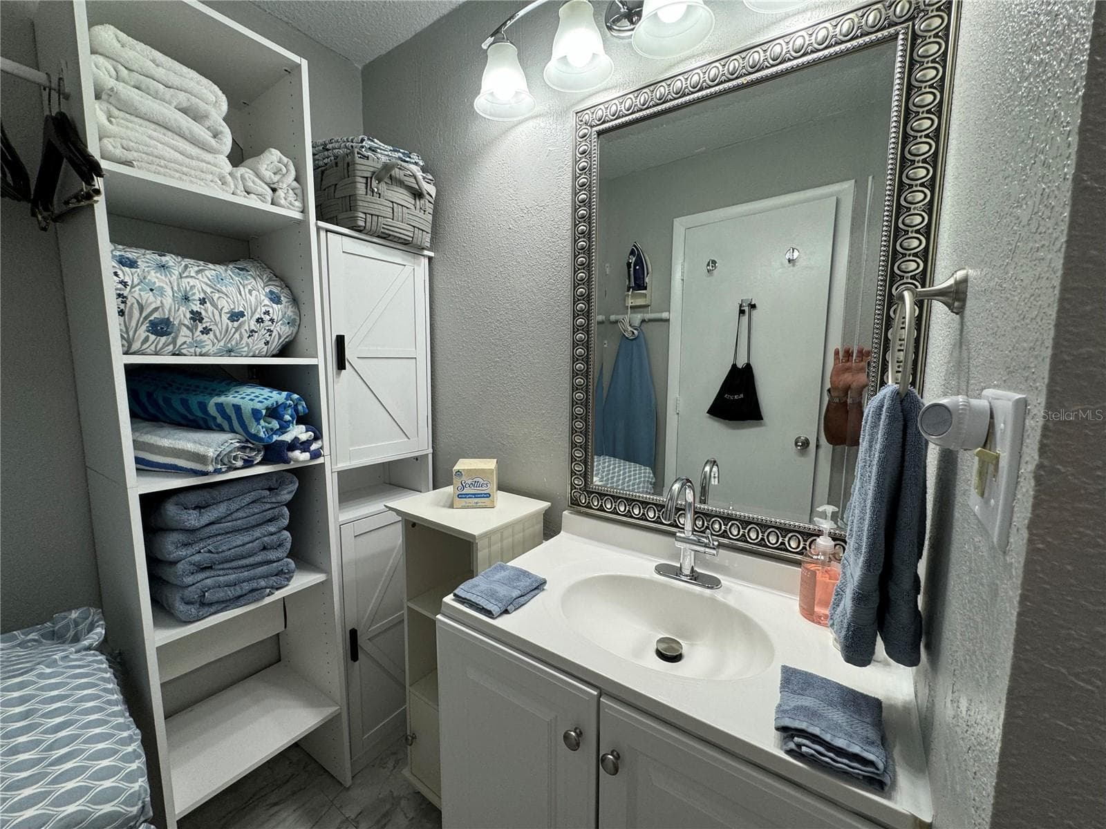 Condominium at 7150 N TAMIAMI TRL #S-623, SARASOTA, photo 10 of 33
