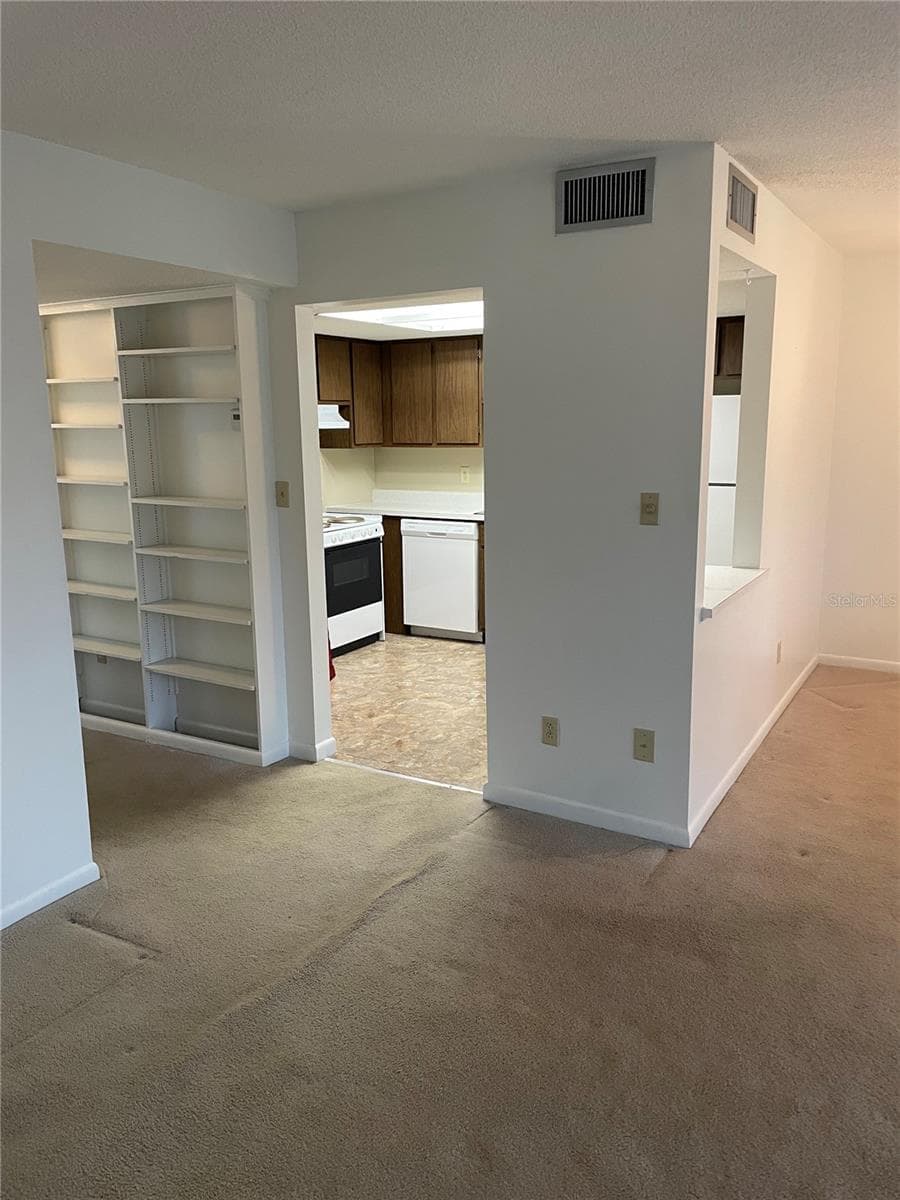 Condominium at 596 BAHIA CIR #B, OCALA, photo 12 of 17
