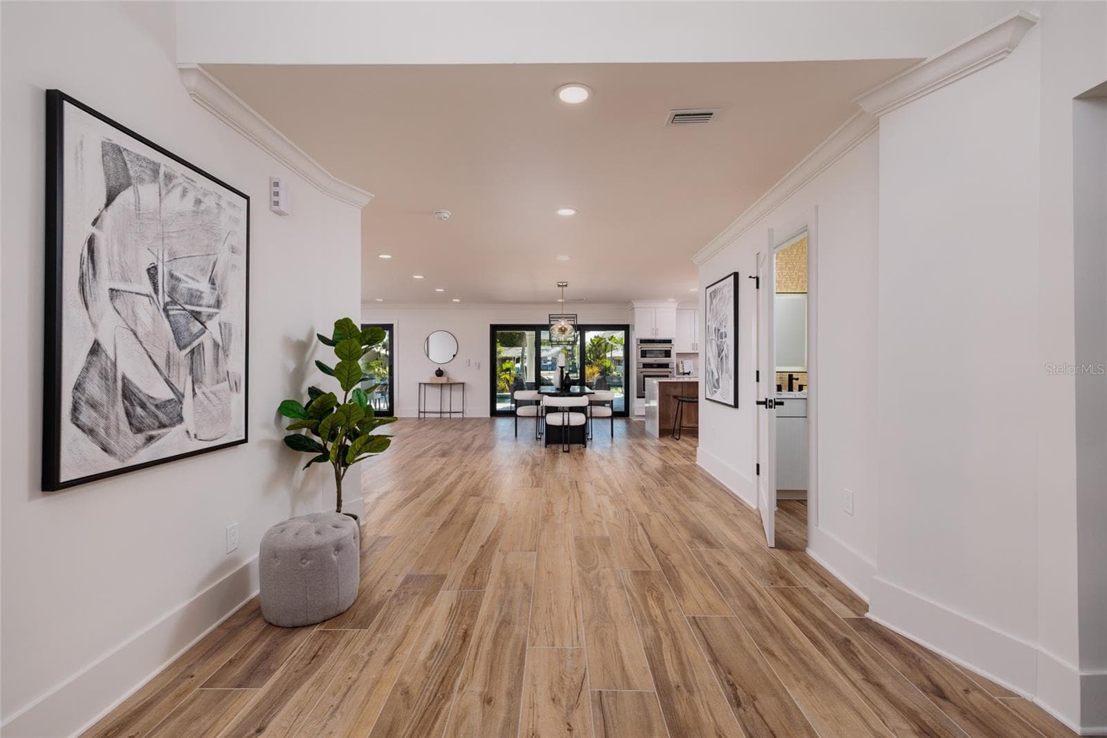 Single Family Residence at 2032 KANSAS AVE NE, ST PETERSBURG, photo 6 of 61