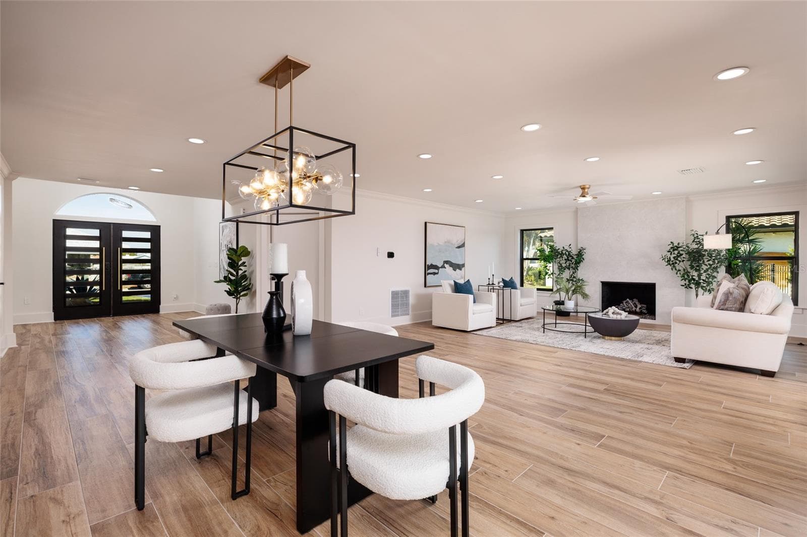 Single Family Residence at 2032 KANSAS AVE NE, ST PETERSBURG, photo 12 of 61