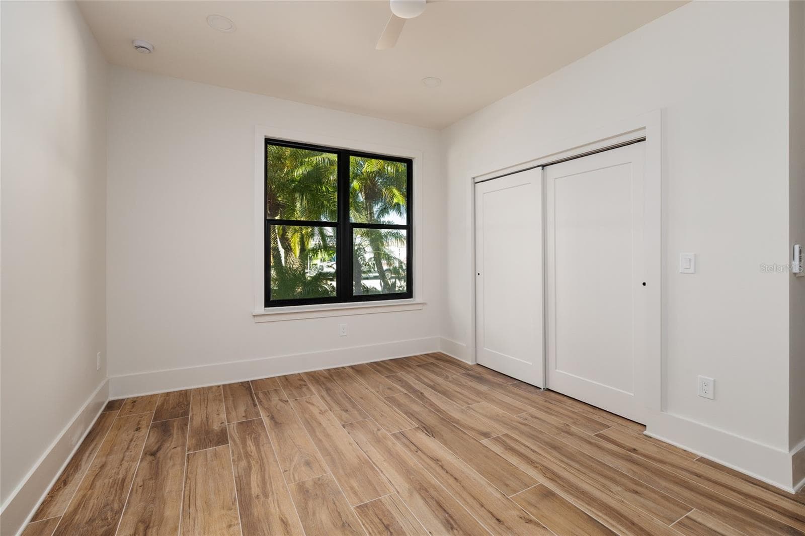 Single Family Residence at 2032 KANSAS AVE NE, ST PETERSBURG, photo 24 of 61