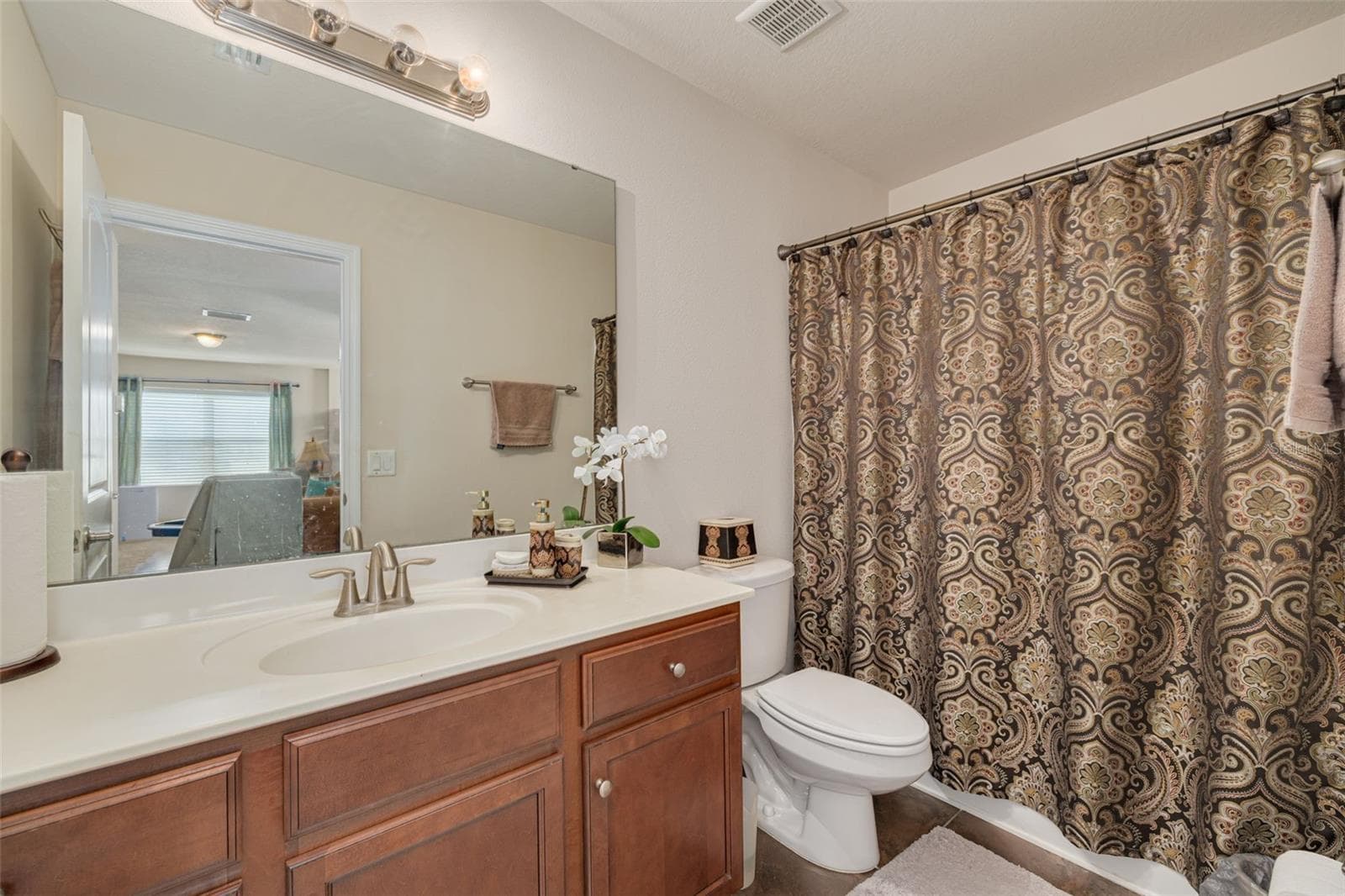 Single Family Residence at 20215 NATURES SPIRIT DR, TAMPA, photo 26 of 34