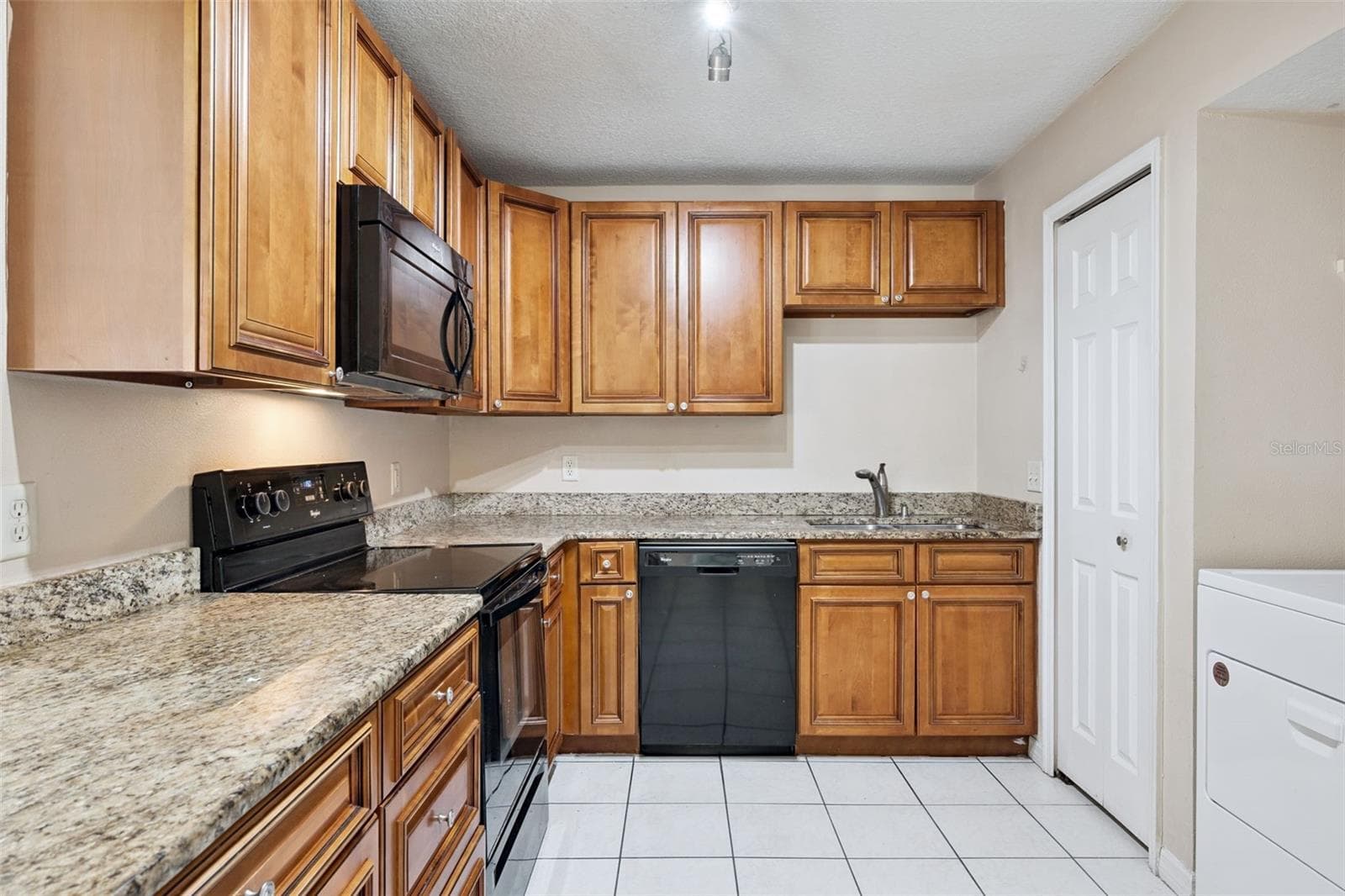 Kitchen - 2401 BARLEY CLUB CT #2, ORLANDO