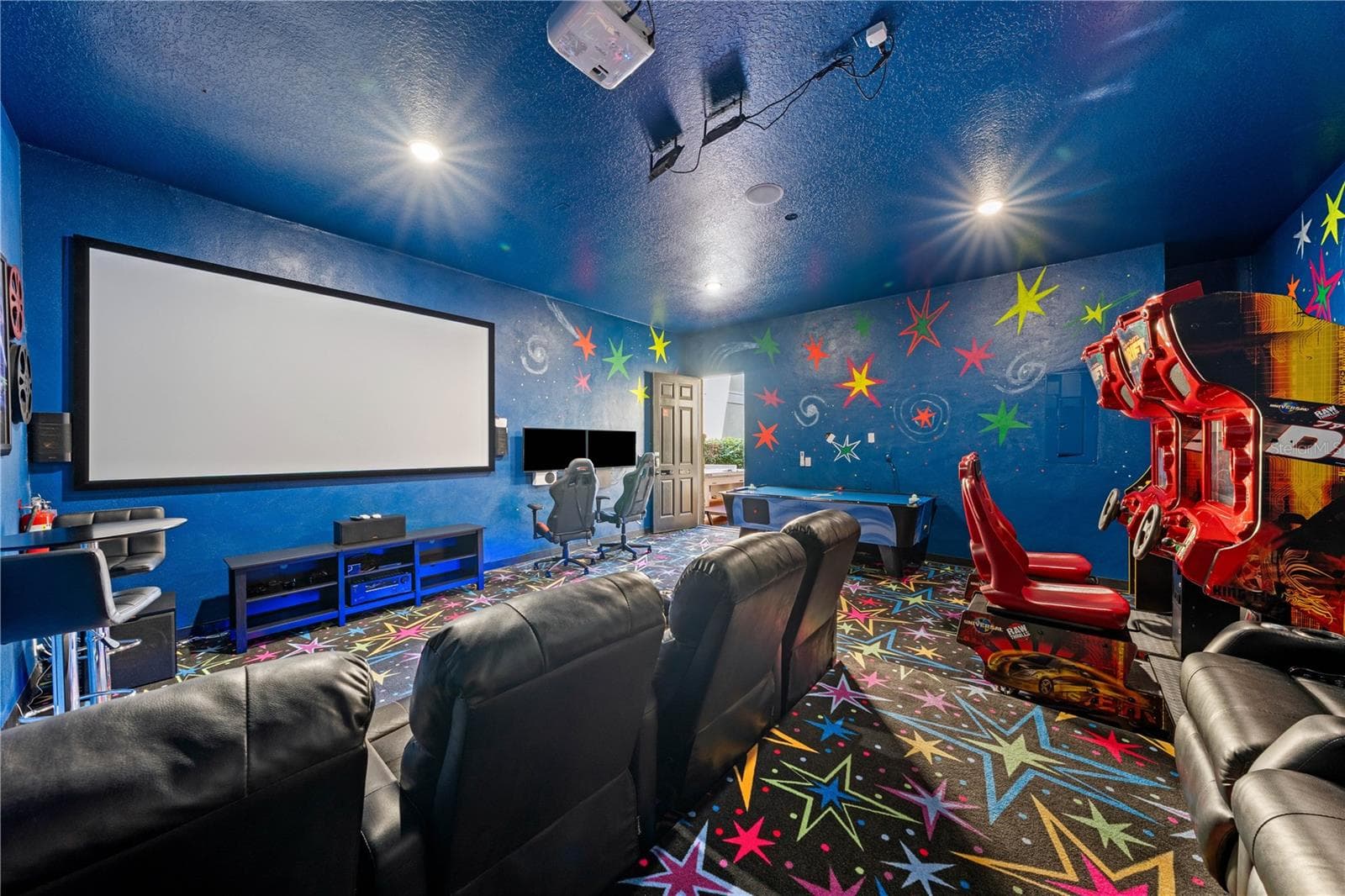 gamesroom - 785 GOLDEN BEAR DR, REUNION