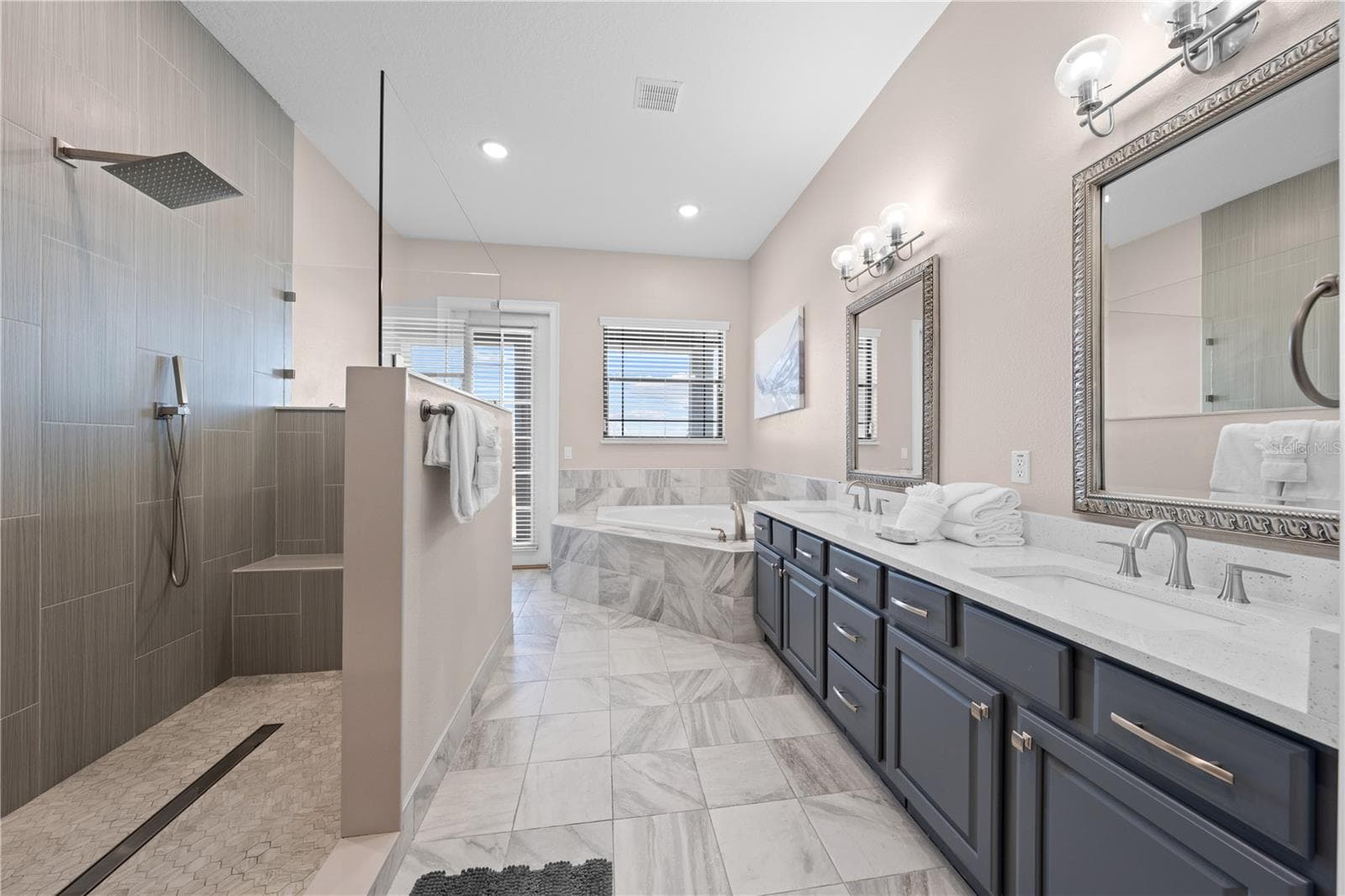 Primary bath - 785 GOLDEN BEAR DR, REUNION