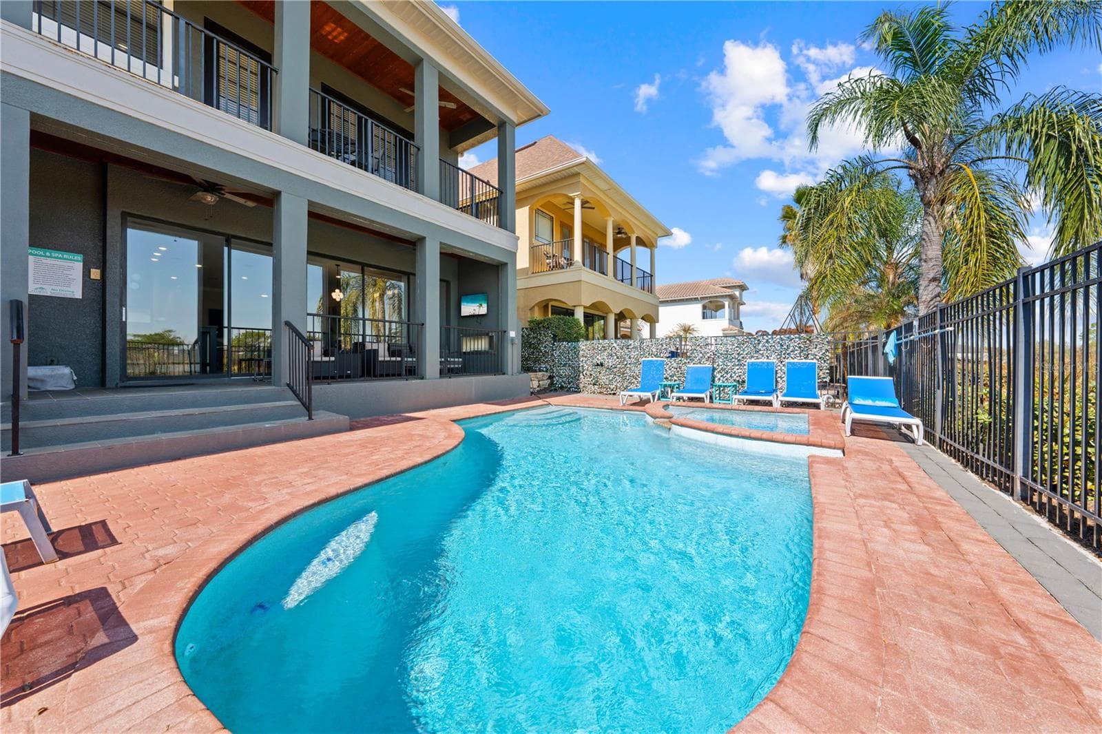 pool - 785 GOLDEN BEAR DR, REUNION