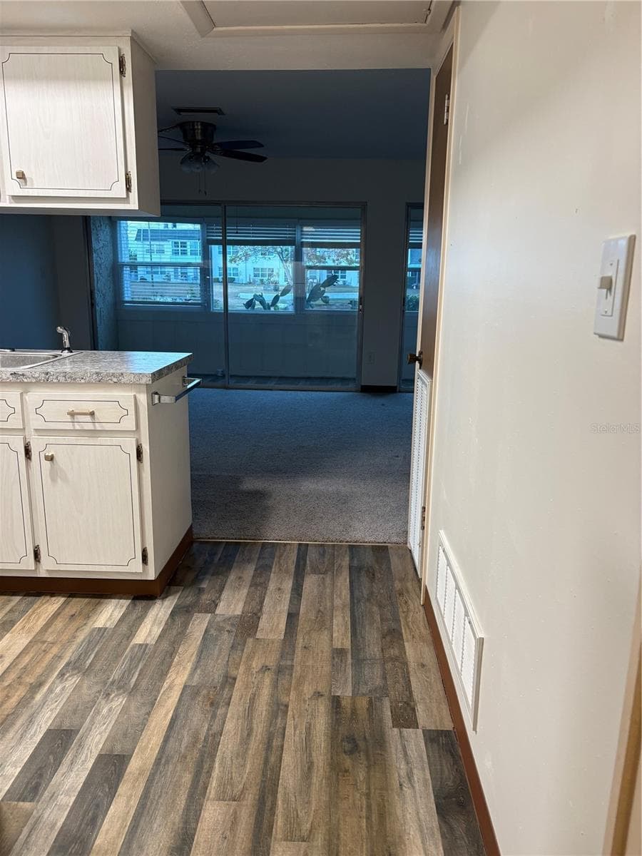 Condominium at 5433 PALM DR, NEW PORT RICHEY, photo 4 of 12