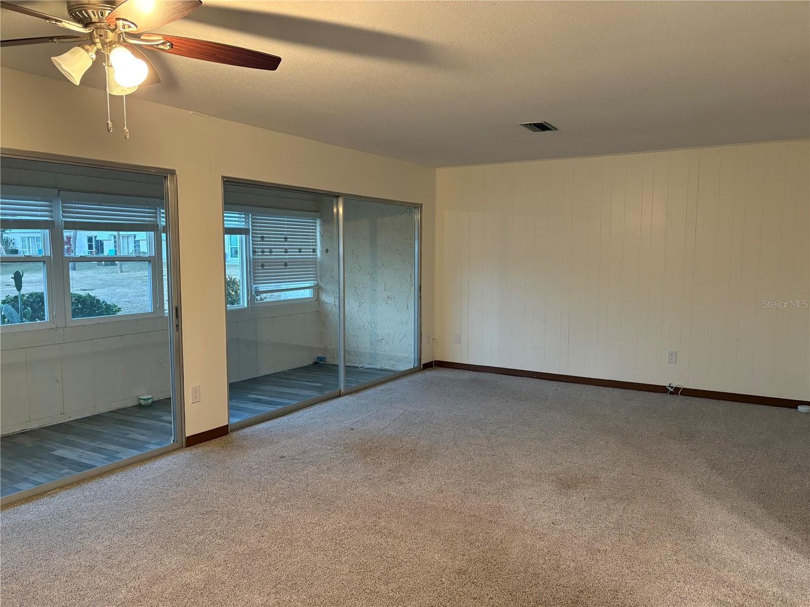 Condominium at 5433 PALM DR, NEW PORT RICHEY, photo 9 of 12