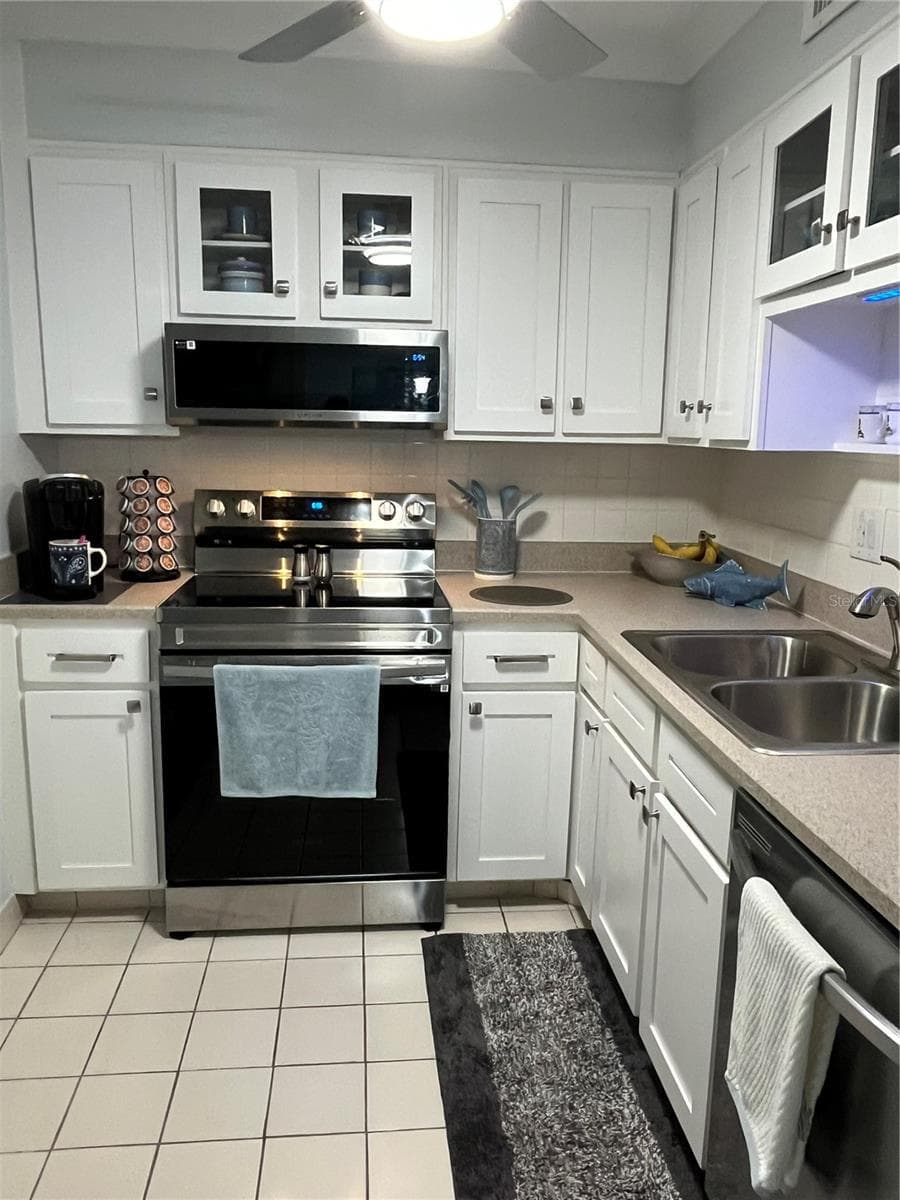 Kitchen - 2727 N ATLANTIC AVE #414, DAYTONA BEACH