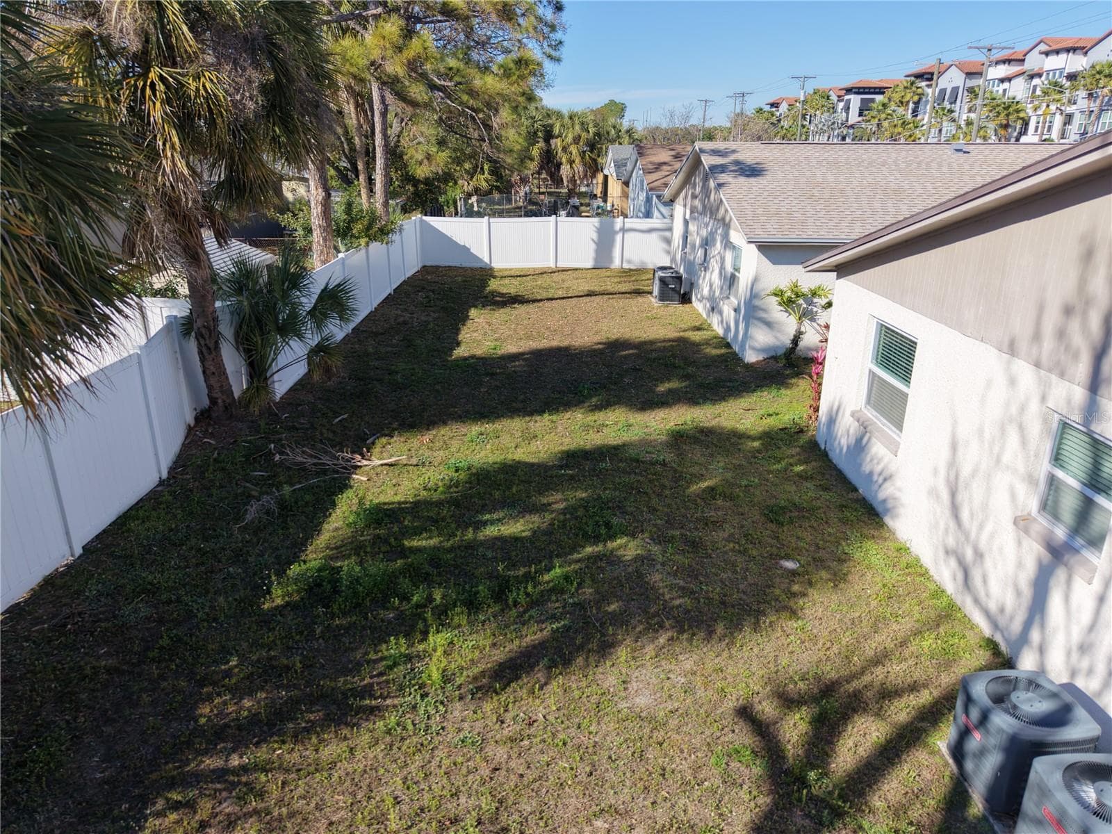 Duplex at 6625 S WEST SHORE BLVD, TAMPA, photo 20 of 23