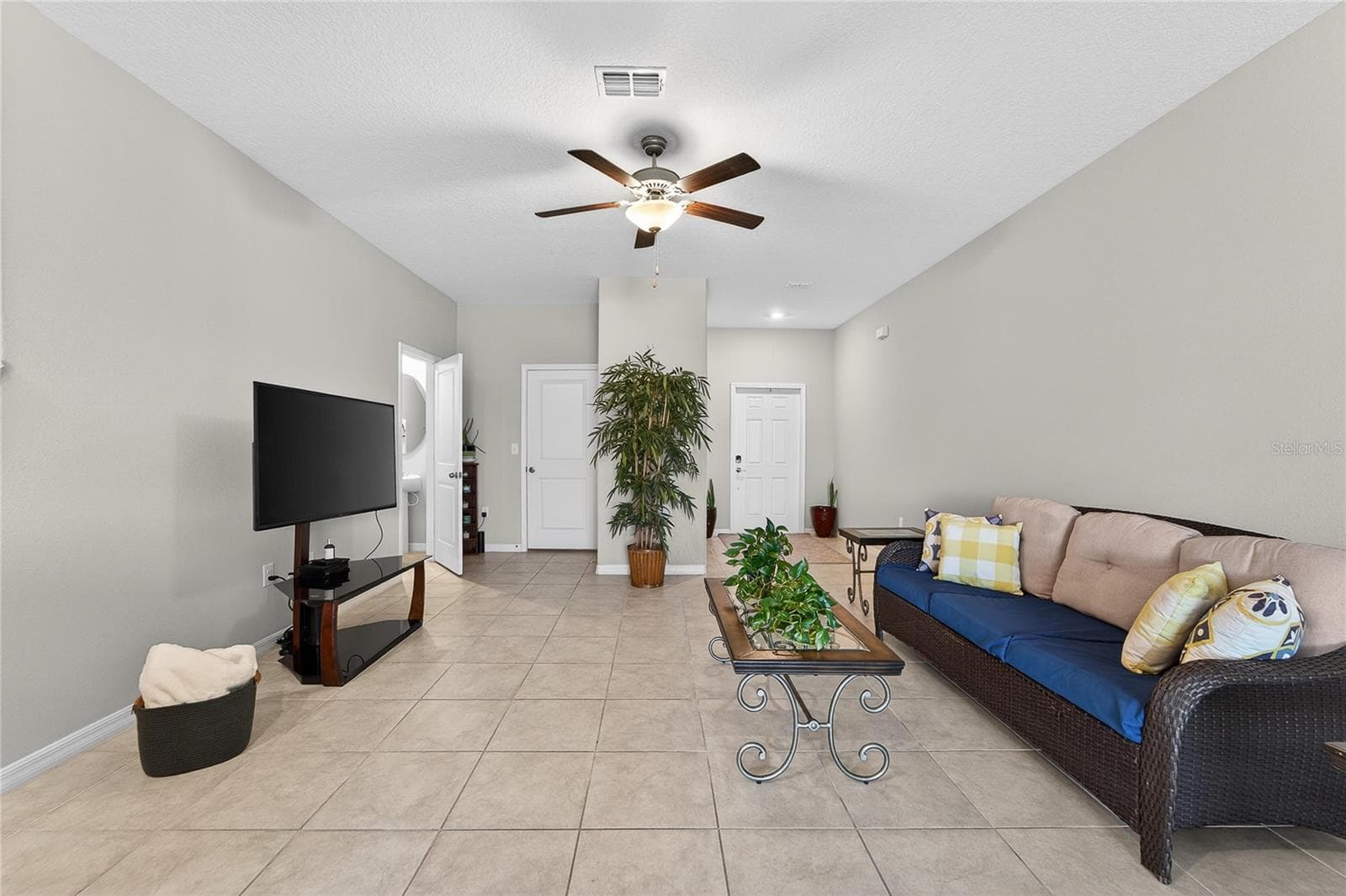 Townhouse at 15519 PRESTWICK ROSE PL, SUN CITY CENTER, photo 10 of 48
