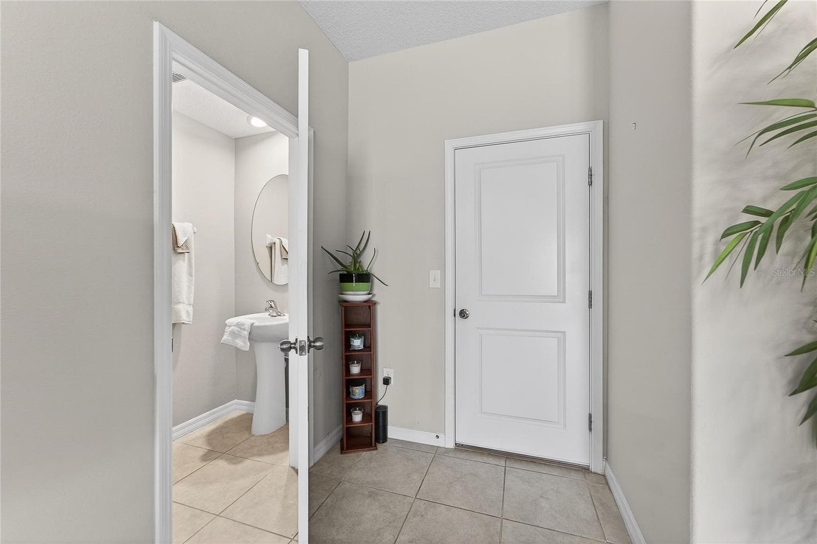 Townhouse at 15519 PRESTWICK ROSE PL, SUN CITY CENTER, photo 12 of 48