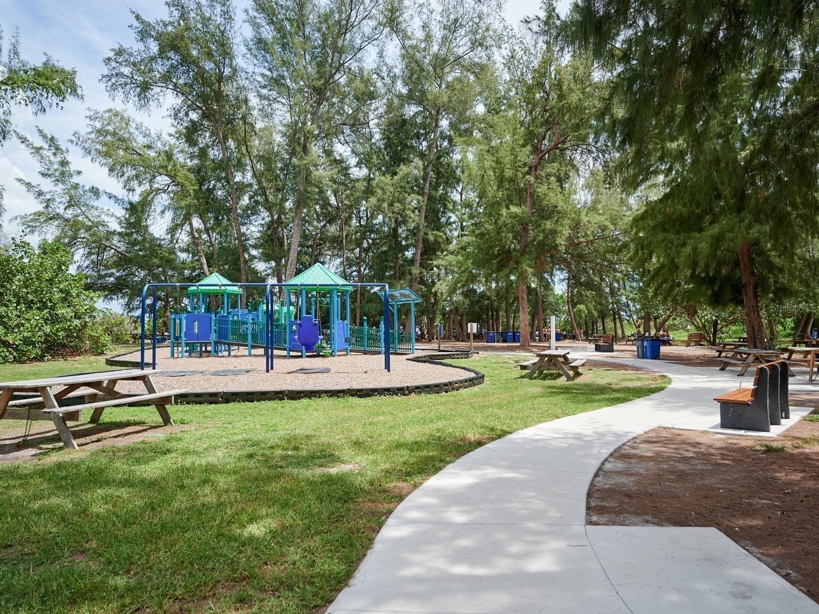 Condominium at 1770 BENJAMIN FRANKLIN DR #206, SARASOTA, photo 91 of 100