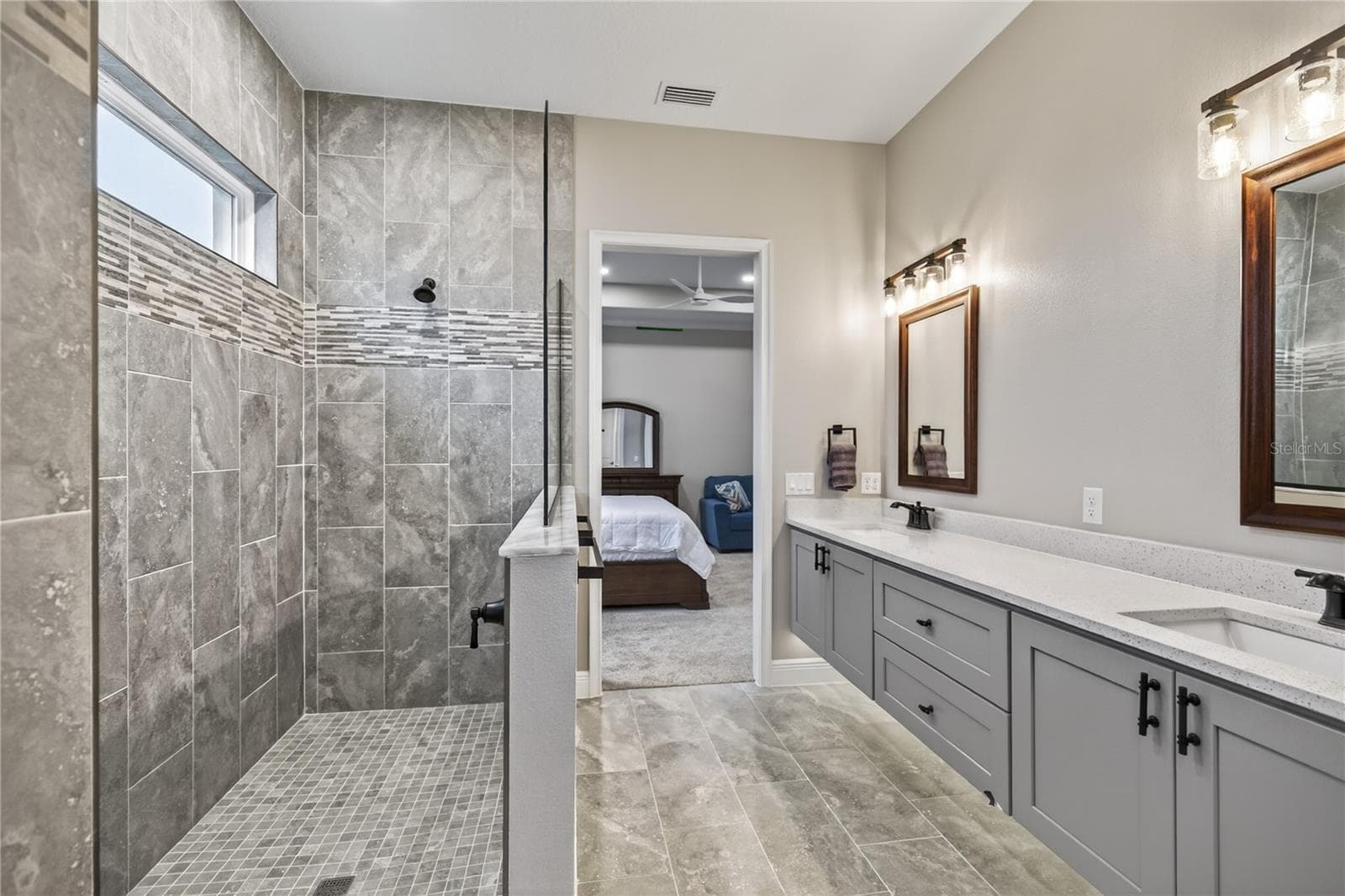 Master Bath - SHORELINE RANCH, UMATILLA