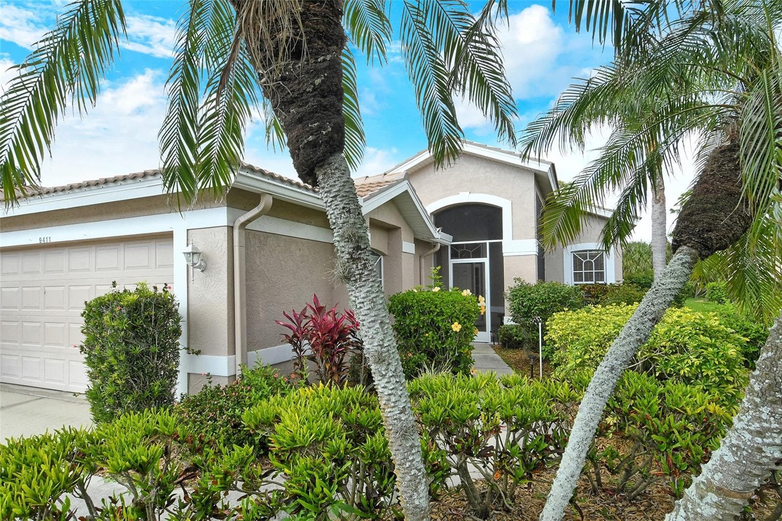 Single Family Residence at 9411 FOREST HILLS CIR, SARASOTA, photo 27 of 51