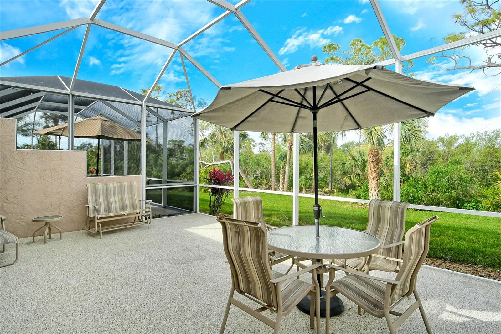 Single Family Residence at 9411 FOREST HILLS CIR, SARASOTA, photo 6 of 51