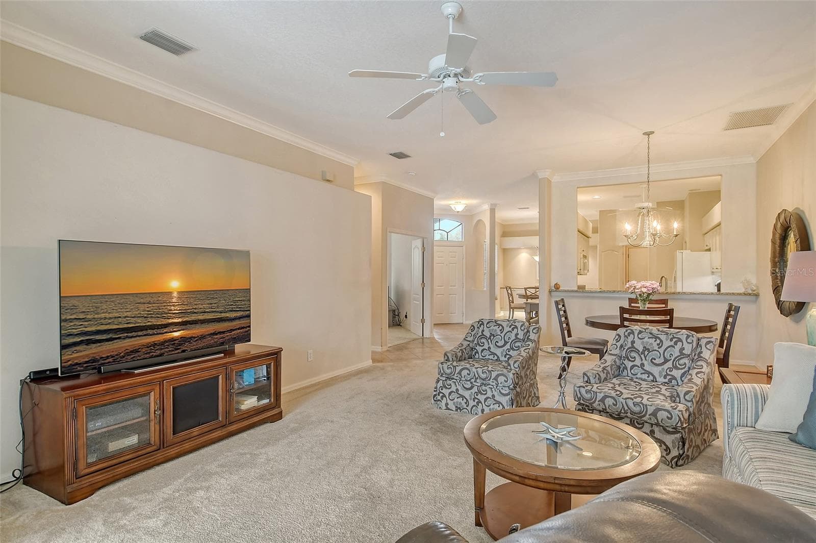 Single Family Residence at 9411 FOREST HILLS CIR, SARASOTA, photo 9 of 51