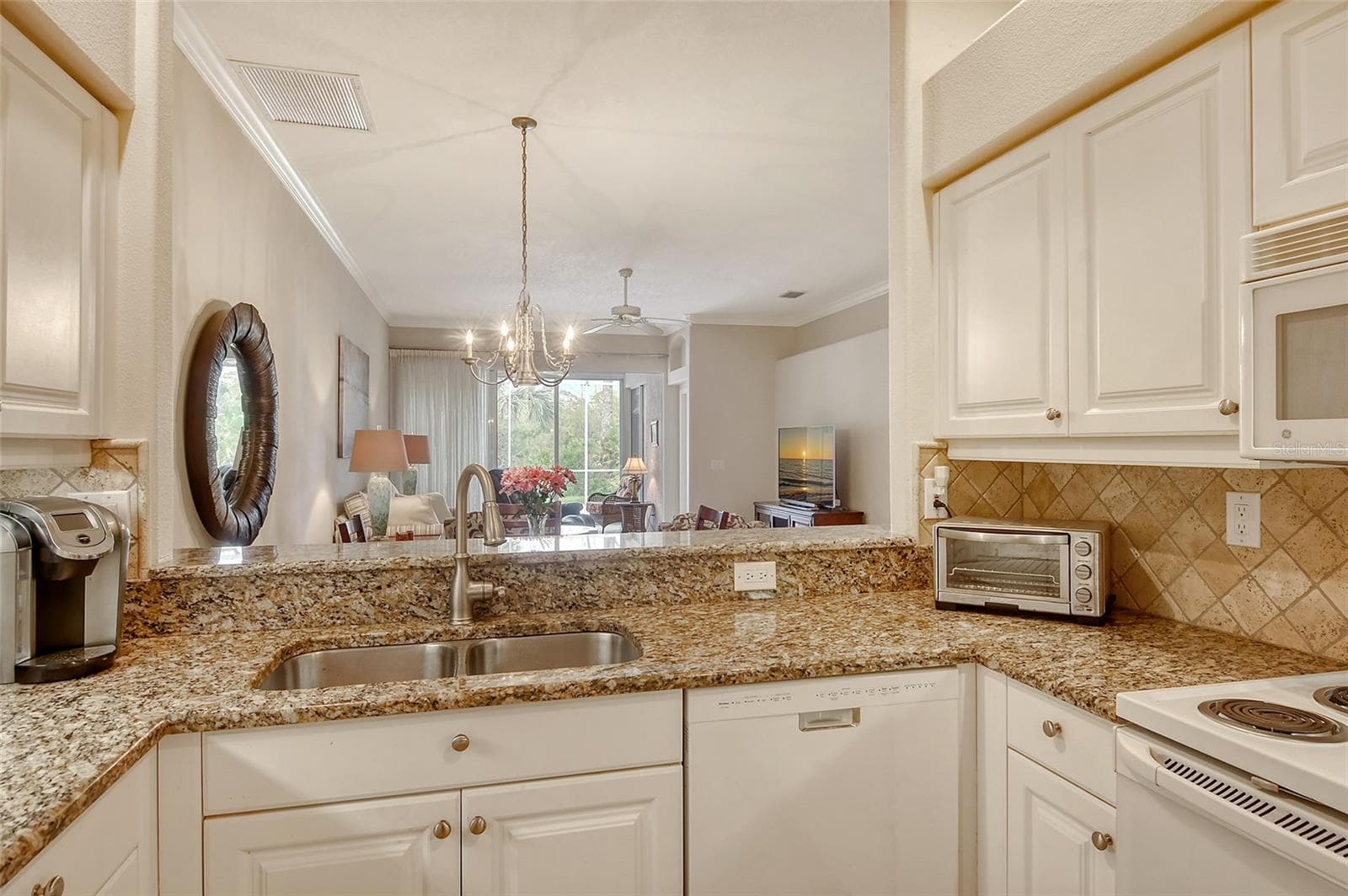 Single Family Residence at 9411 FOREST HILLS CIR, SARASOTA, photo 17 of 51