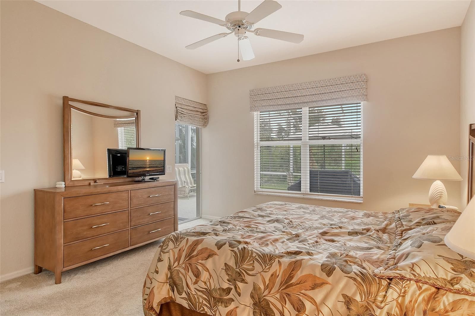 Single Family Residence at 9411 FOREST HILLS CIR, SARASOTA, photo 19 of 51
