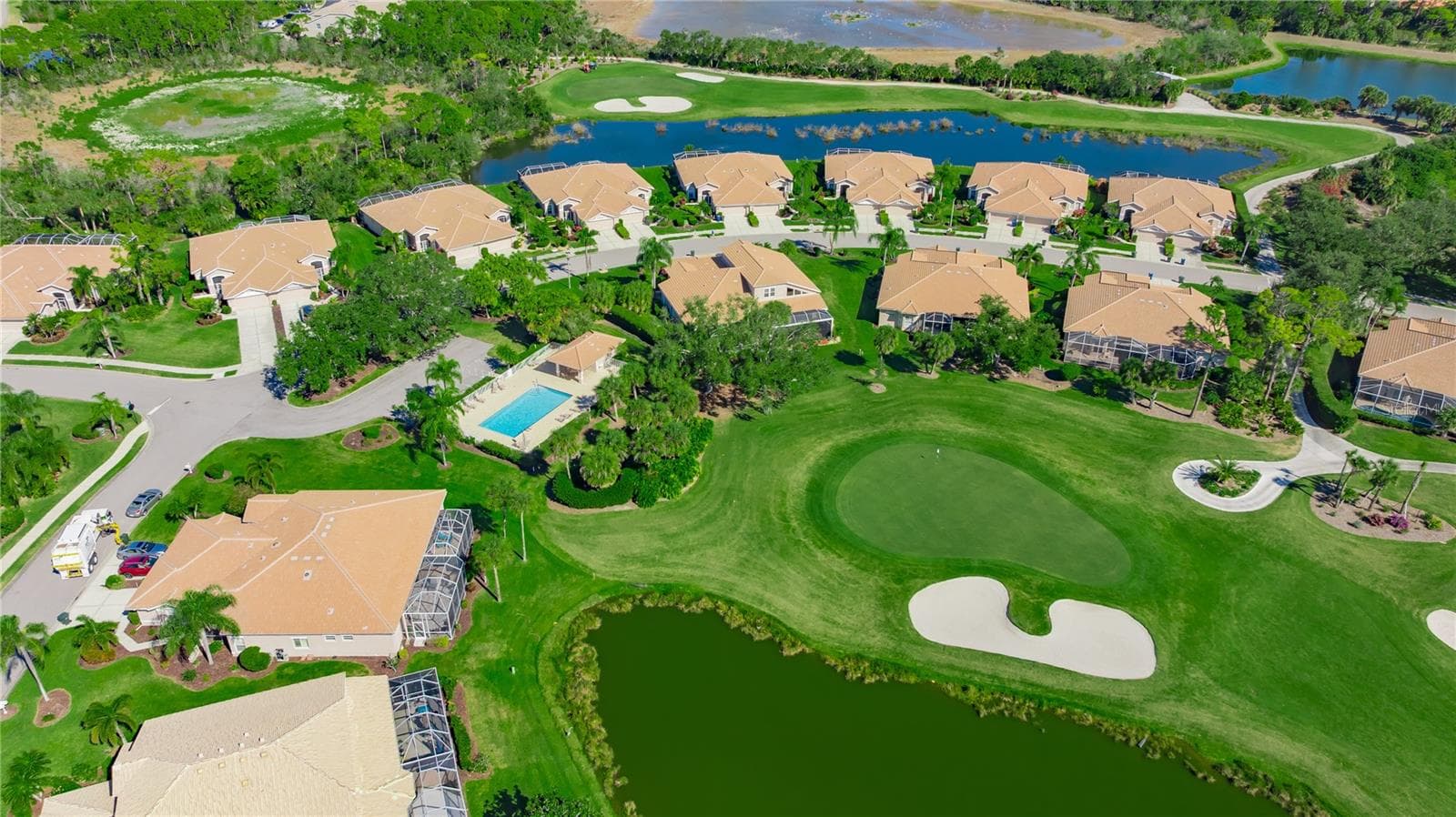 Single Family Residence at 9411 FOREST HILLS CIR, SARASOTA, photo 37 of 51