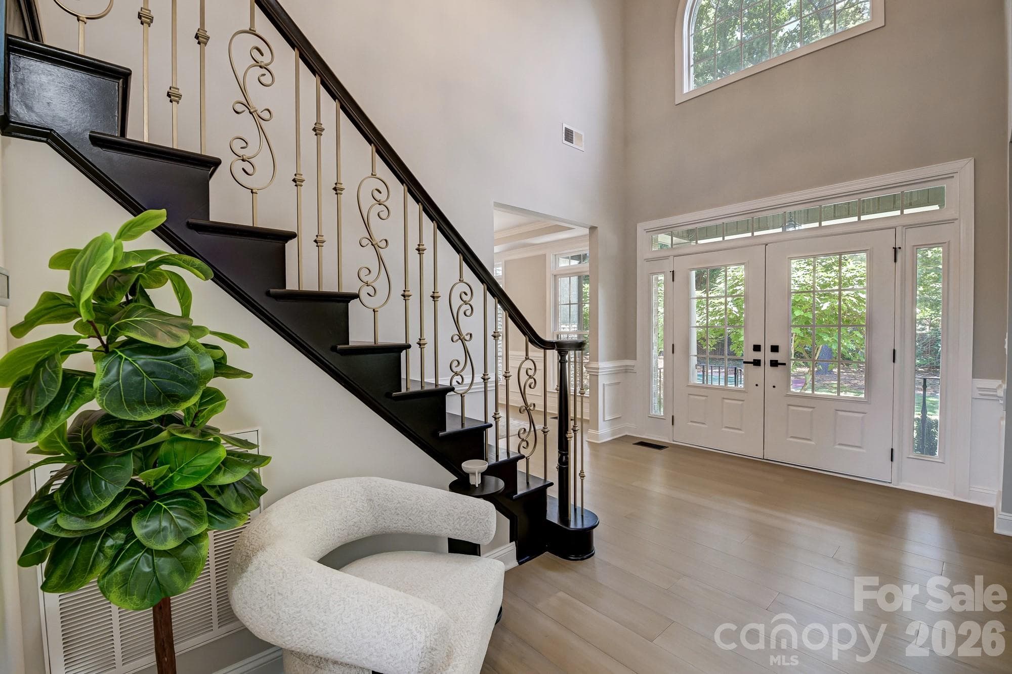 Single Family Residence at 8707 Fairview Road, Charlotte, photo 7 of 27