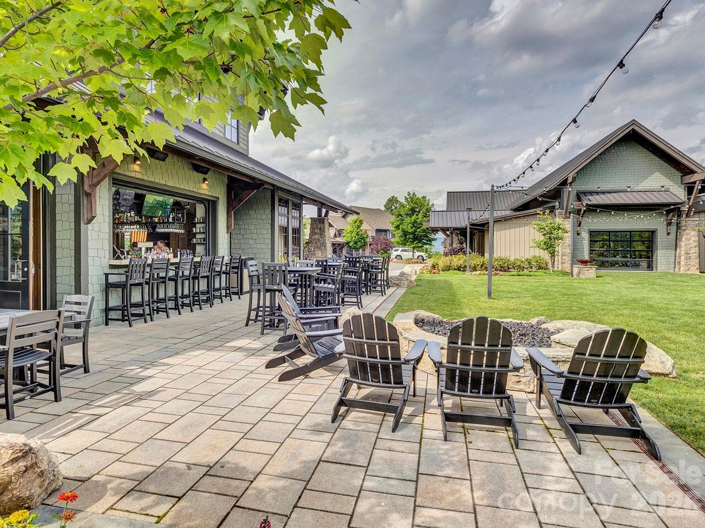 Rear view of Look Out Grill - 198 Ramblestone Terrace, Boone