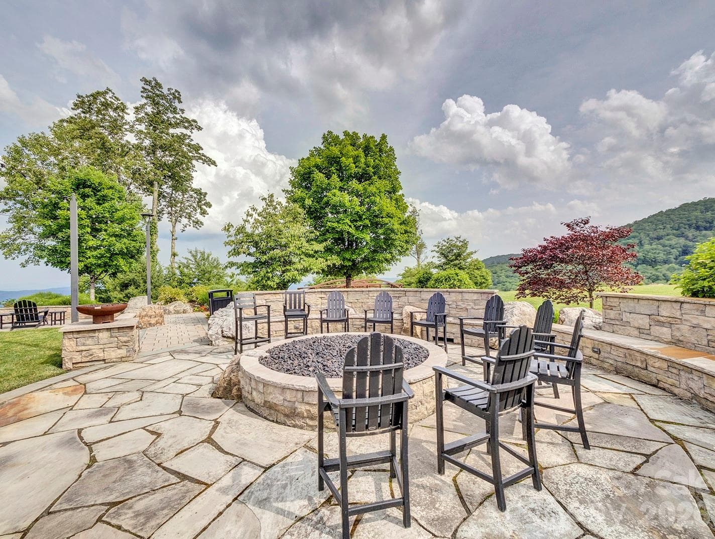 Great Lawn with mountain overlook - 198 Ramblestone Terrace, Boone