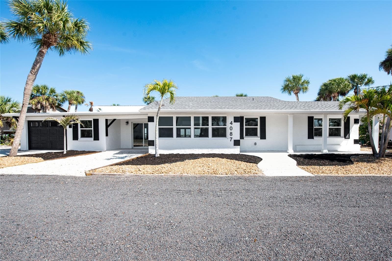 Single Family Residence at 4087 PELICAN SHORES CIR, ENGLEWOOD, photo 2 of 96