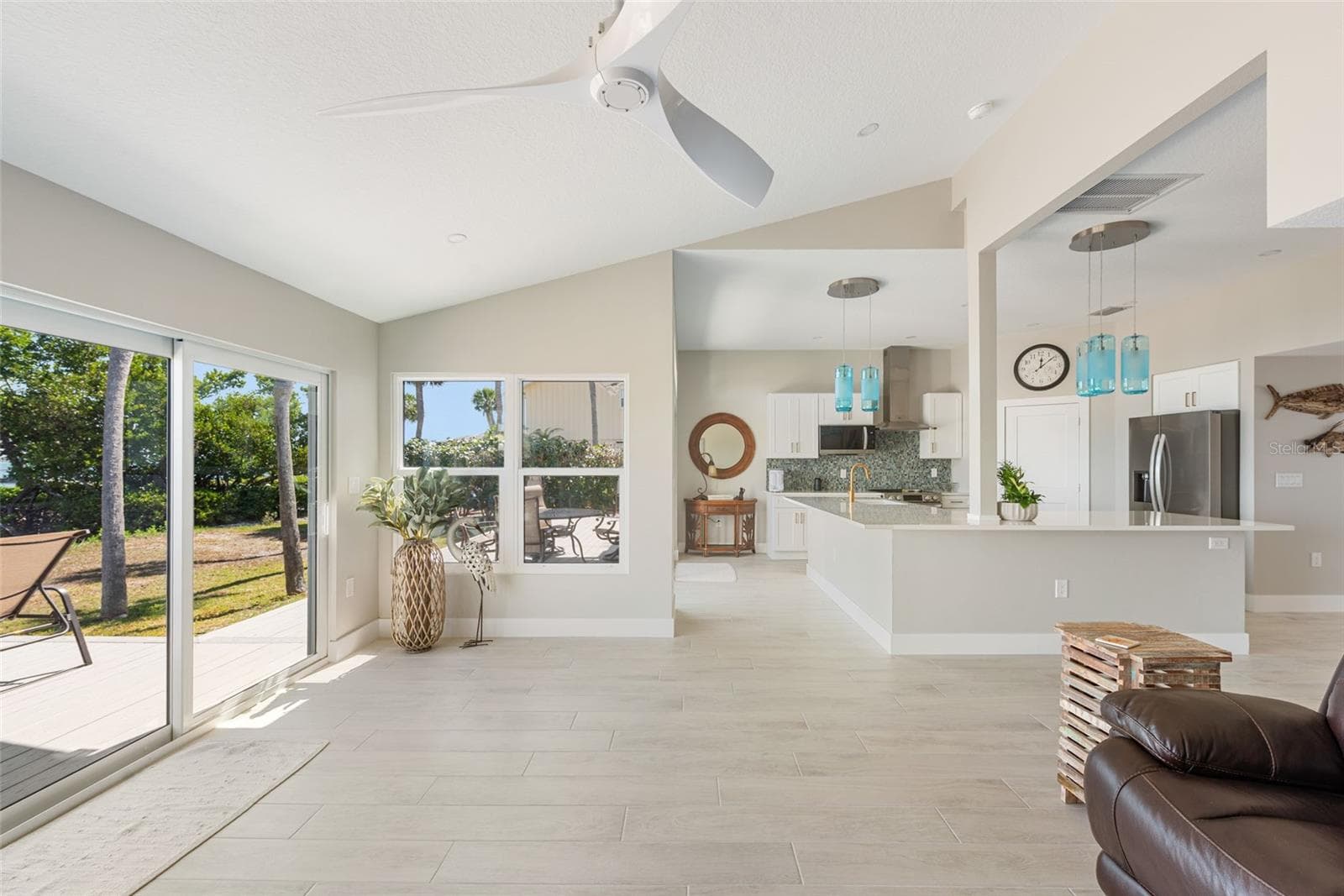 Single Family Residence at 4087 PELICAN SHORES CIR, ENGLEWOOD, photo 17 of 96