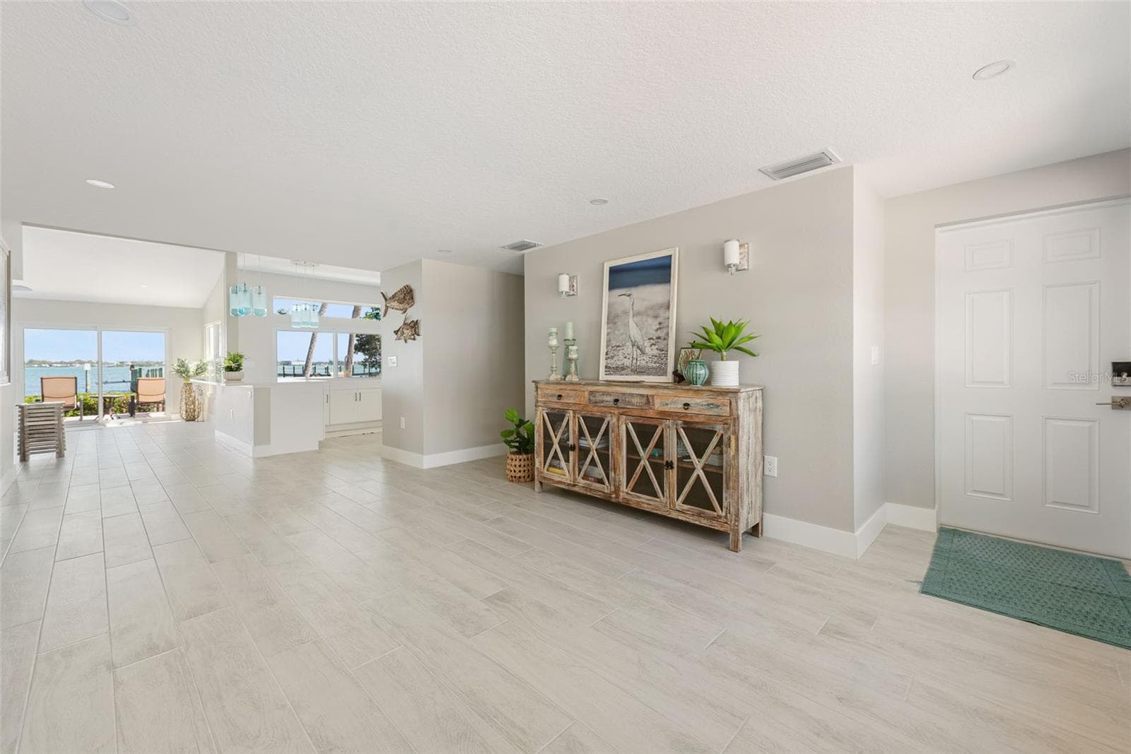 Single Family Residence at 4087 PELICAN SHORES CIR, ENGLEWOOD, photo 22 of 96