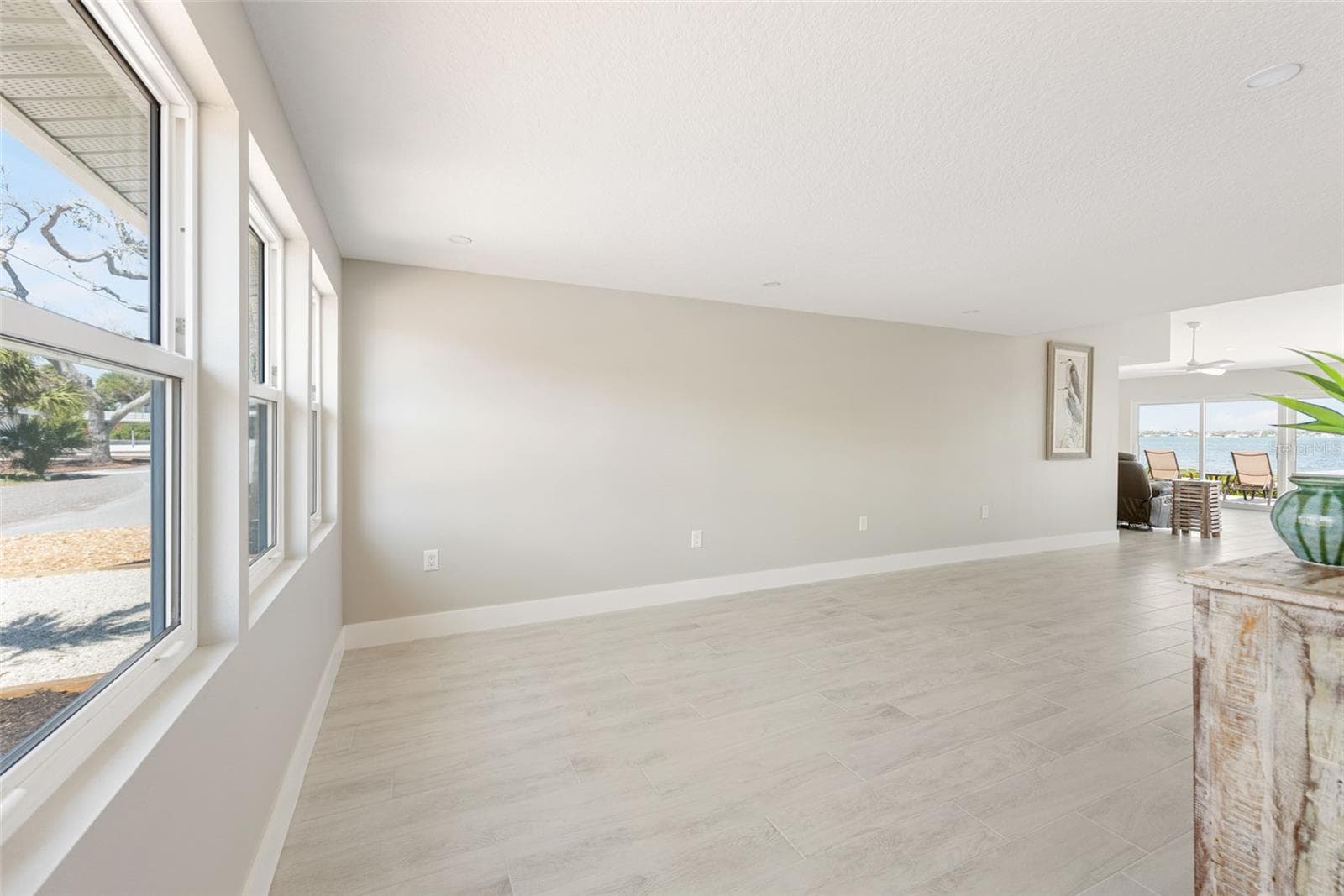 Single Family Residence at 4087 PELICAN SHORES CIR, ENGLEWOOD, photo 23 of 96