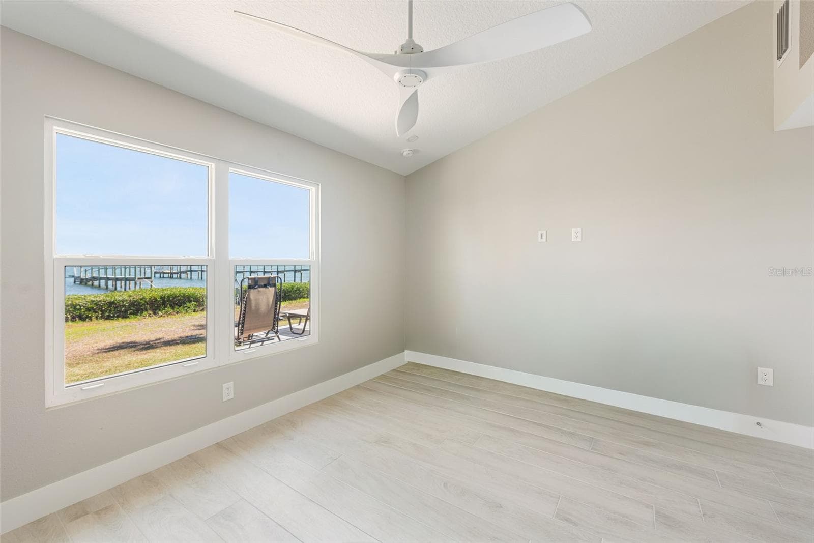 Single Family Residence at 4087 PELICAN SHORES CIR, ENGLEWOOD, photo 52 of 96