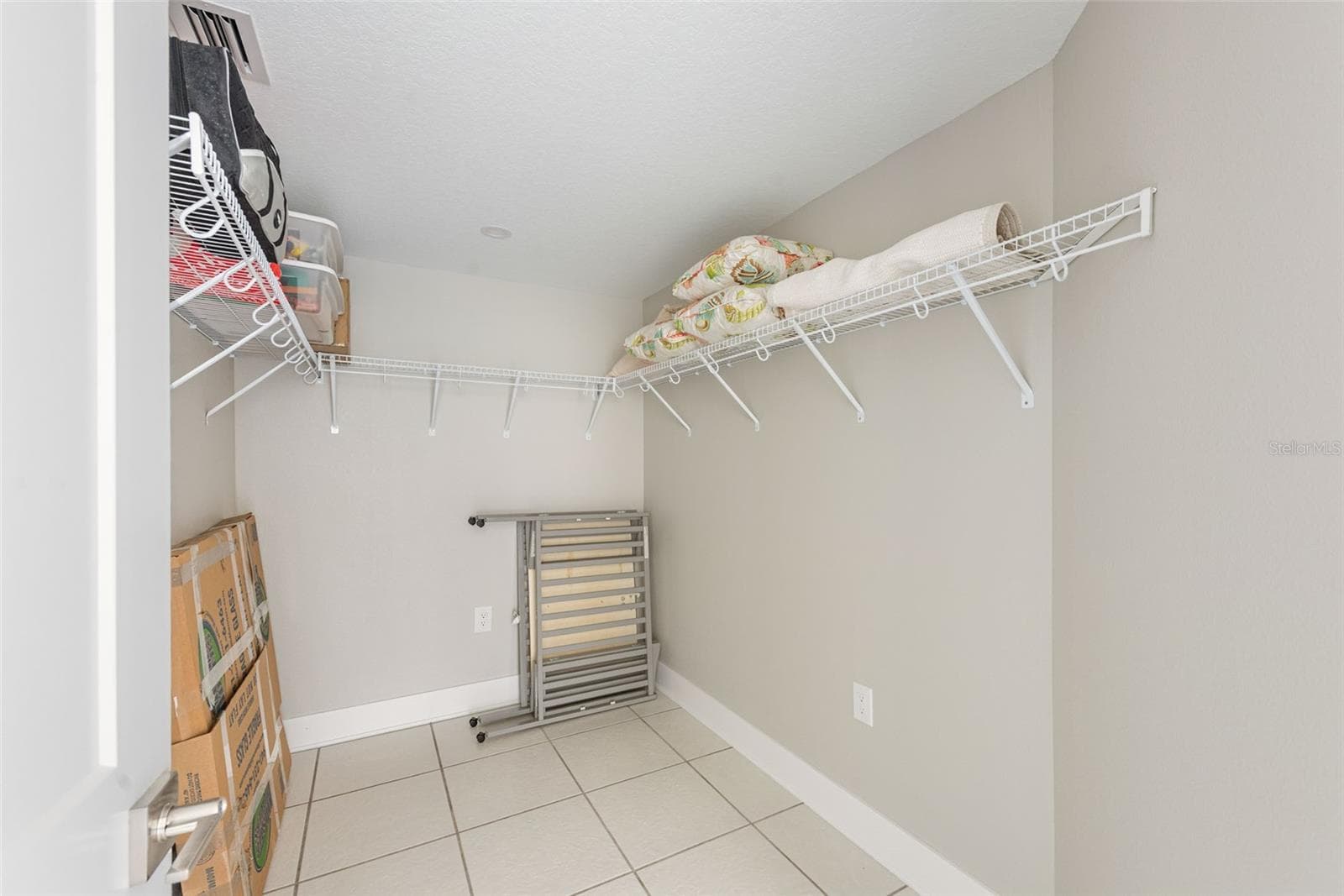 Single Family Residence at 4087 PELICAN SHORES CIR, ENGLEWOOD, photo 53 of 96