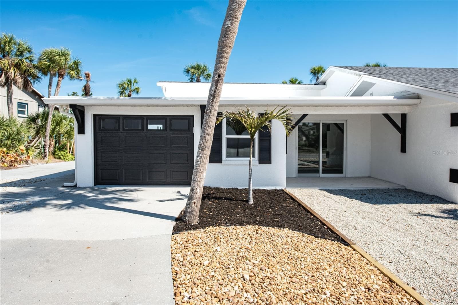 Single Family Residence at 4087 PELICAN SHORES CIR, ENGLEWOOD, photo 63 of 96