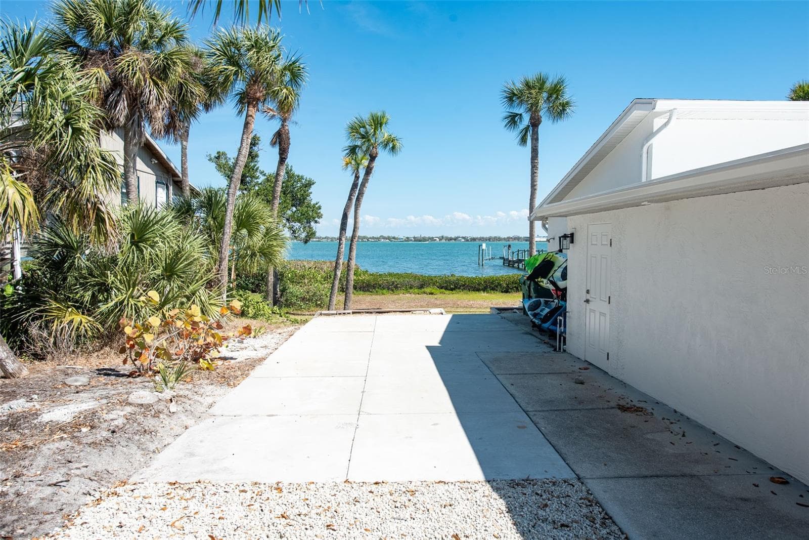 Single Family Residence at 4087 PELICAN SHORES CIR, ENGLEWOOD, photo 64 of 96