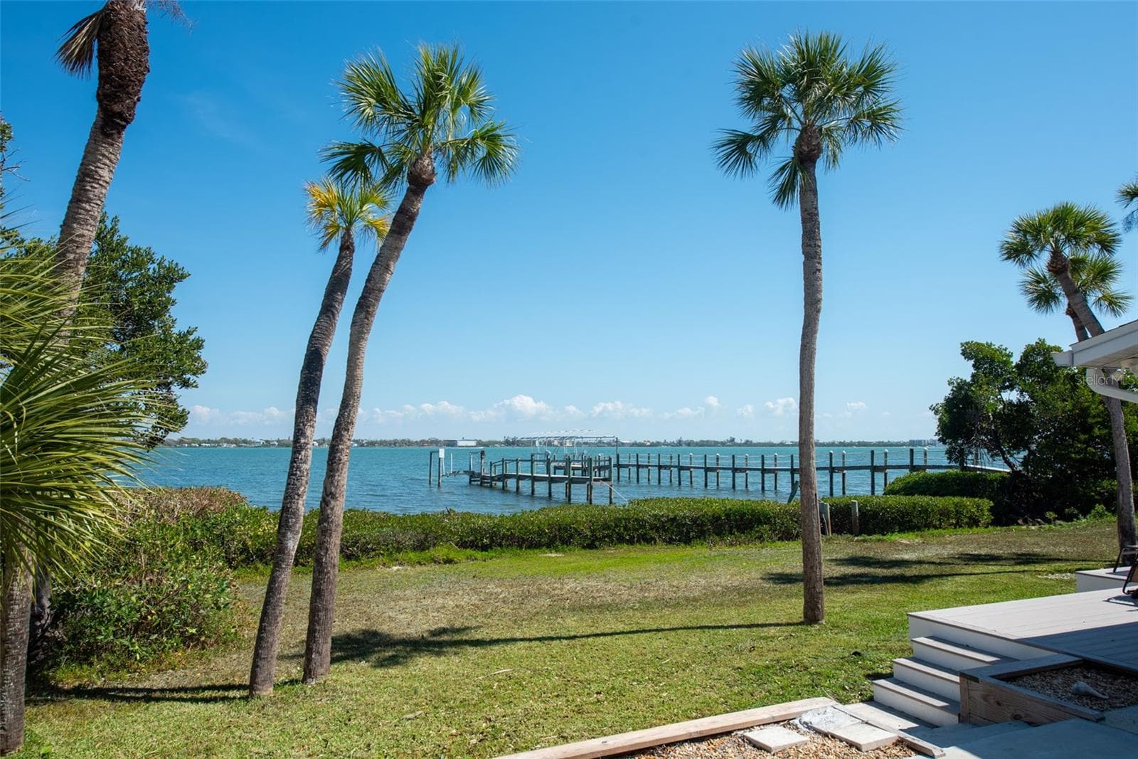 Single Family Residence at 4087 PELICAN SHORES CIR, ENGLEWOOD, photo 65 of 96