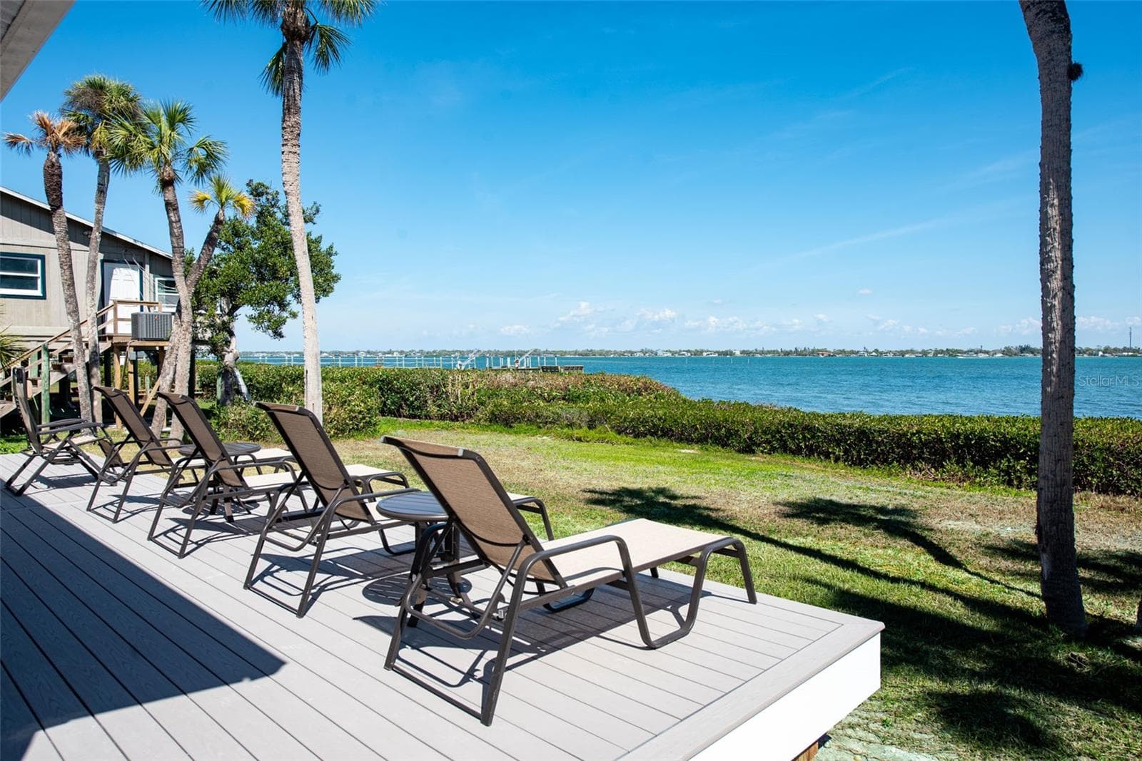 Single Family Residence at 4087 PELICAN SHORES CIR, ENGLEWOOD, photo 68 of 96