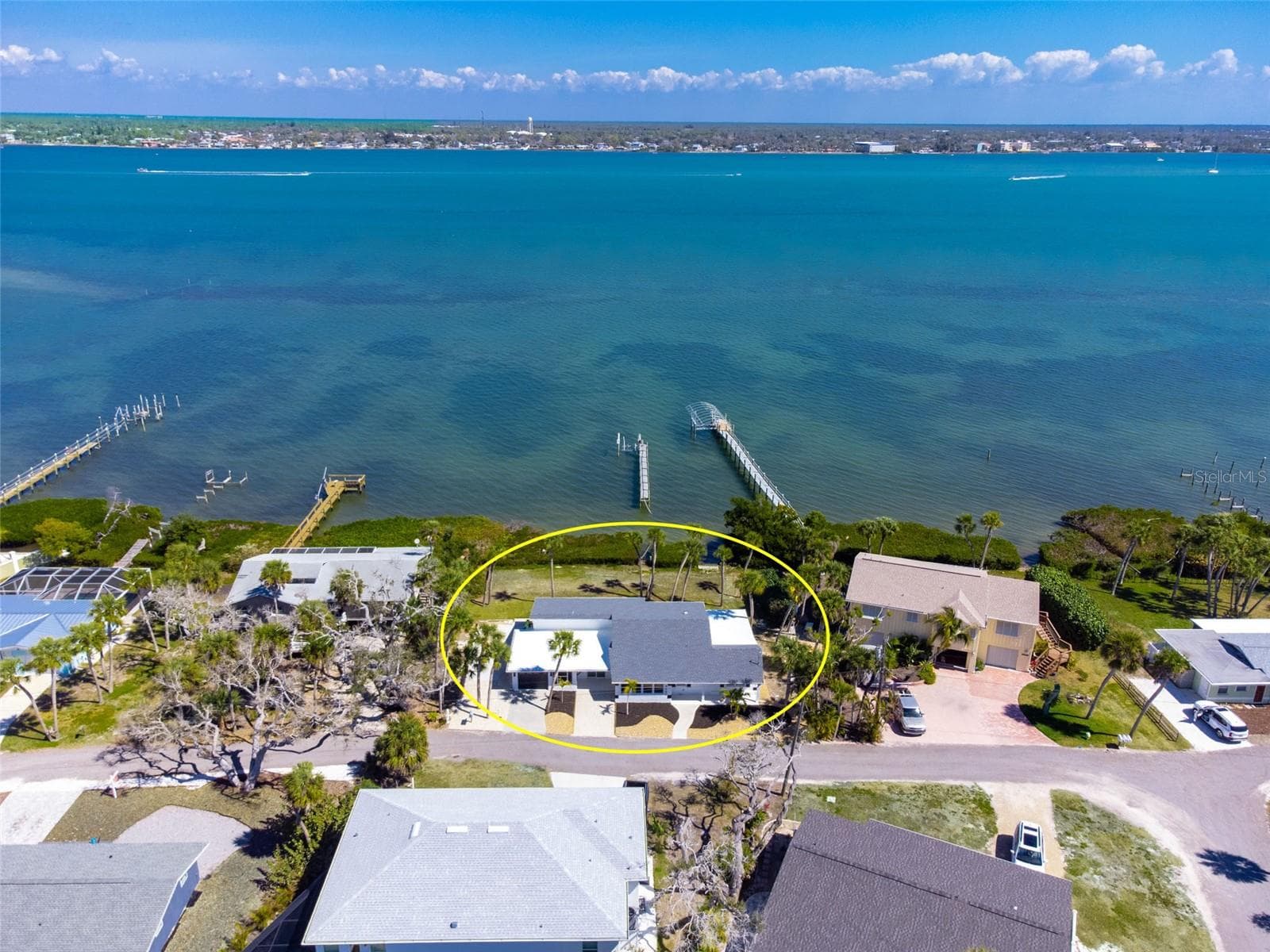 Single Family Residence at 4087 PELICAN SHORES CIR, ENGLEWOOD, photo 82 of 96