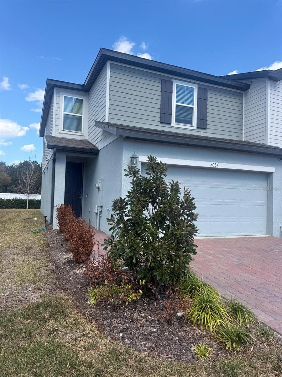 Townhouse at 2037 CRAPE JASMINE LN, ORLANDO, photo 2 of 21