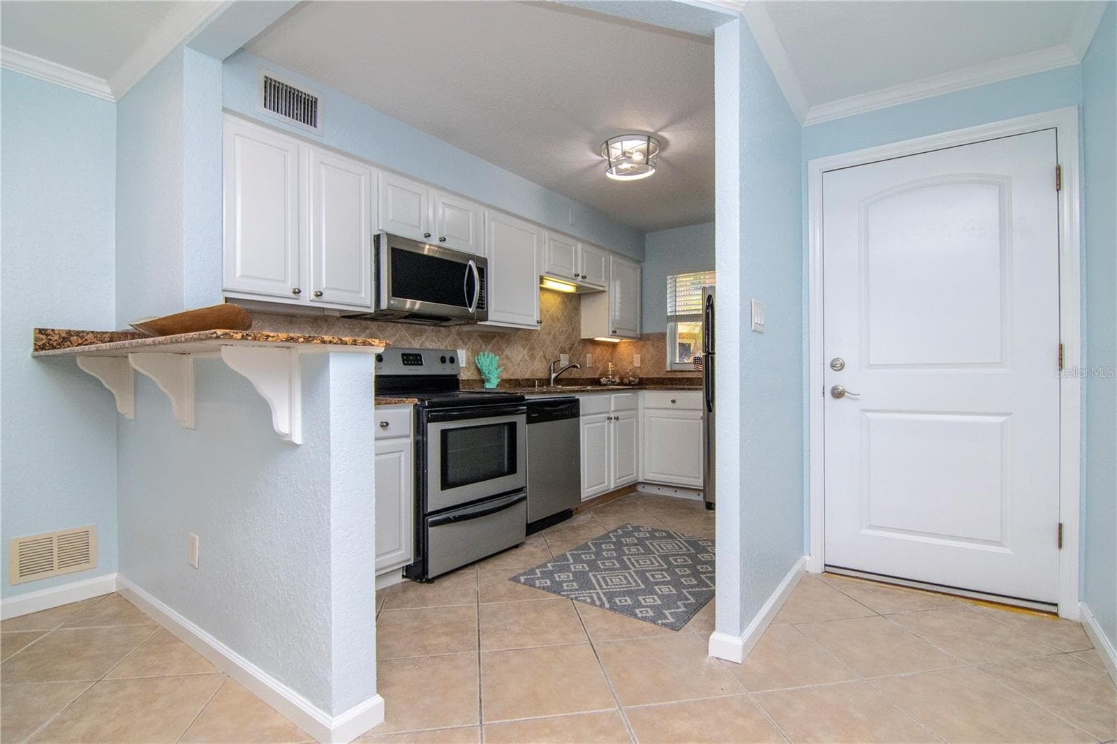 Condominium at 2675 ST JOSEPHS DR E #B, DUNEDIN, photo 11 of 40
